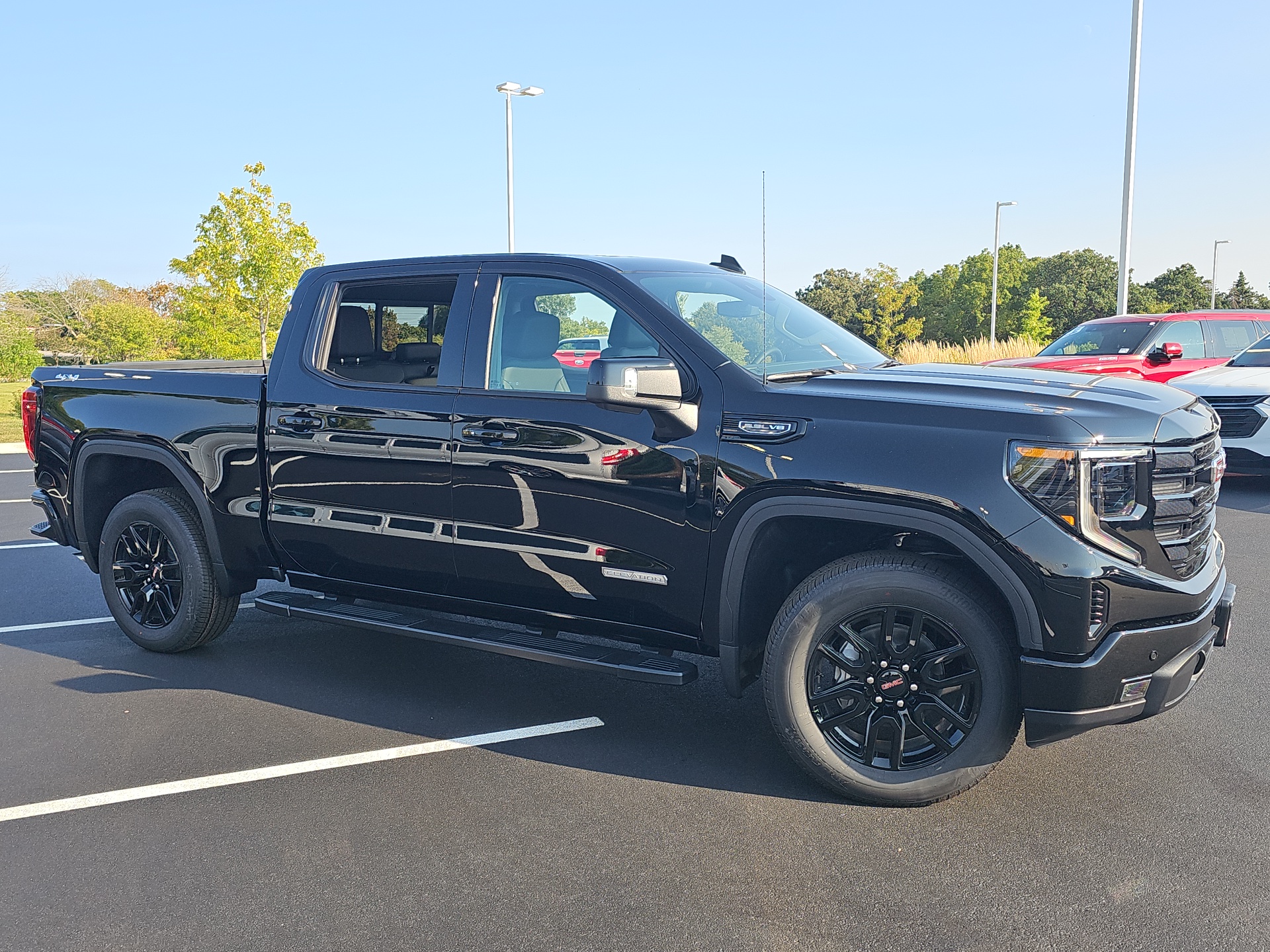 2024 GMC Sierra 1500 Elevation 2