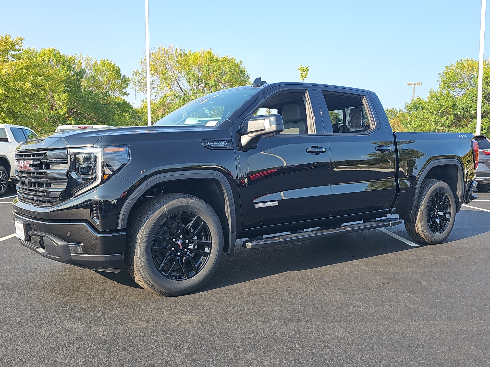 2024 GMC Sierra 1500 Elevation 4