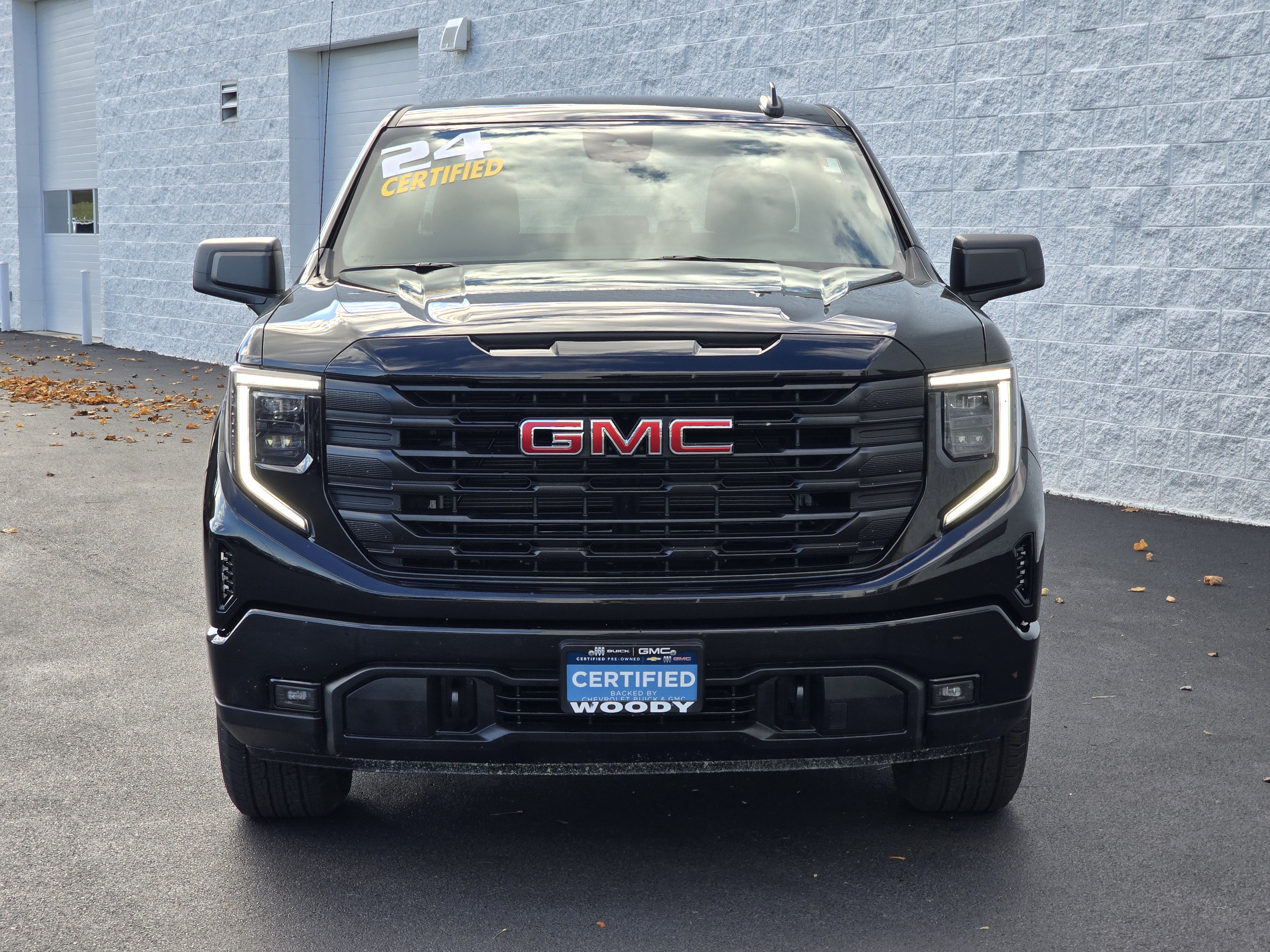 2024 GMC Sierra 1500 Pro 12