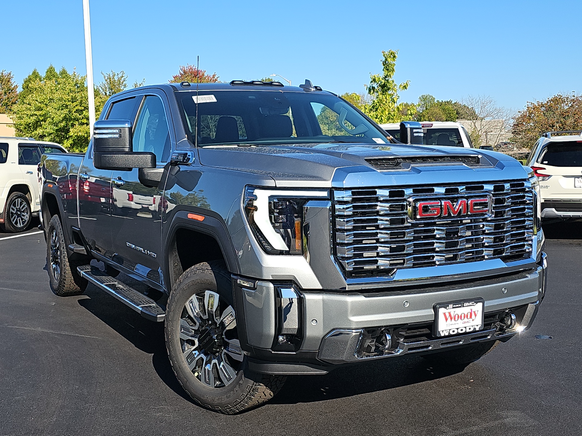 2025 GMC Sierra 2500HD Denali 2