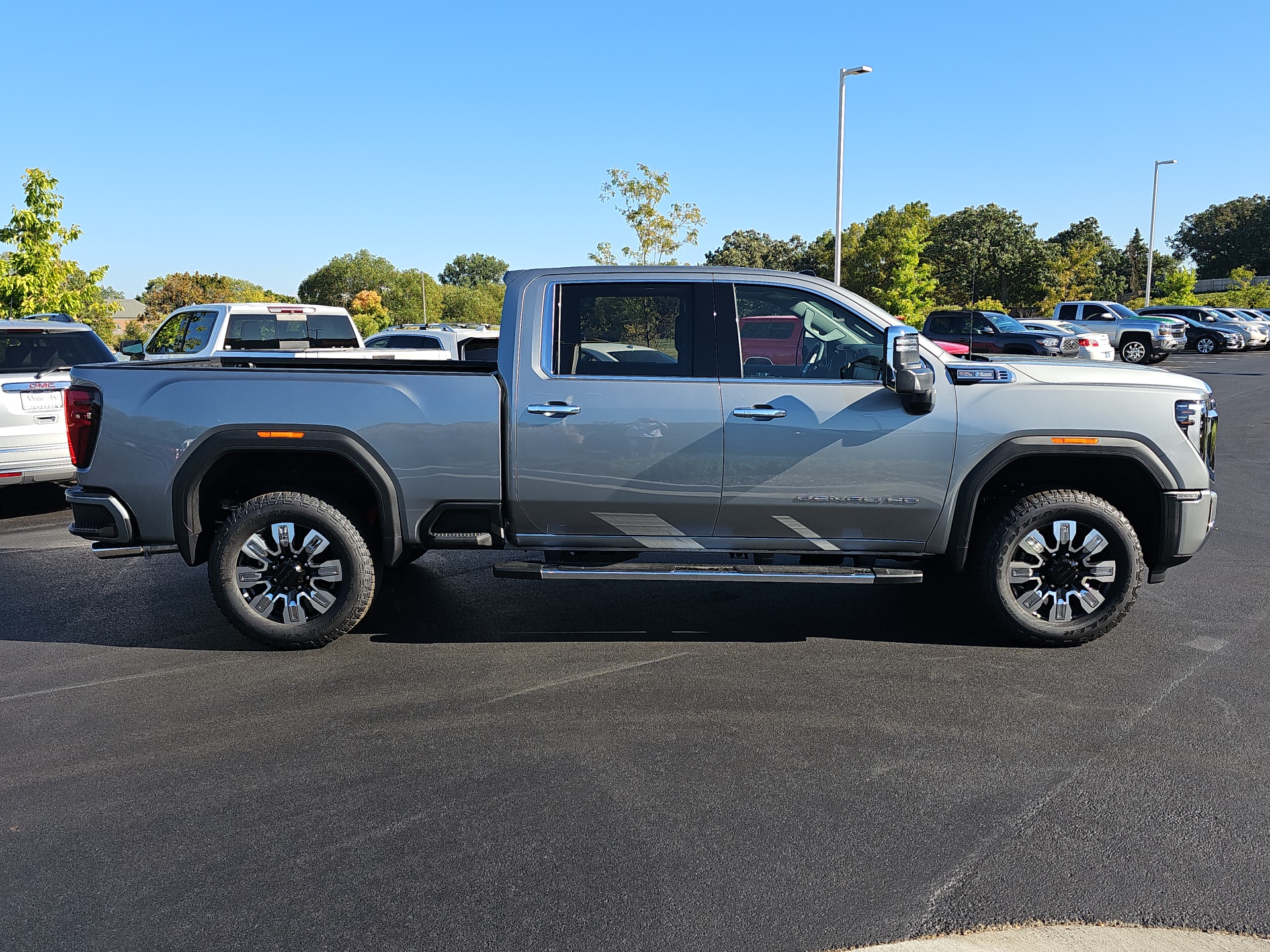 2025 GMC Sierra 2500HD Denali 9