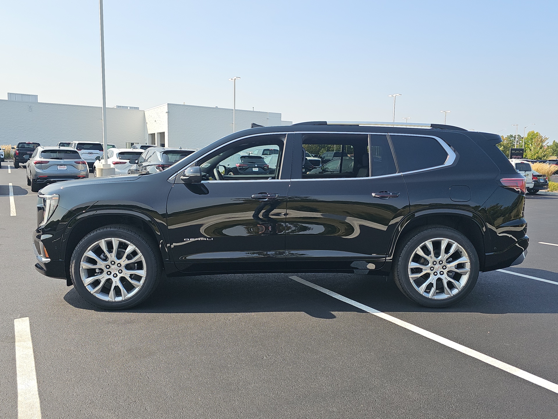 2024 GMC Acadia Denali 5