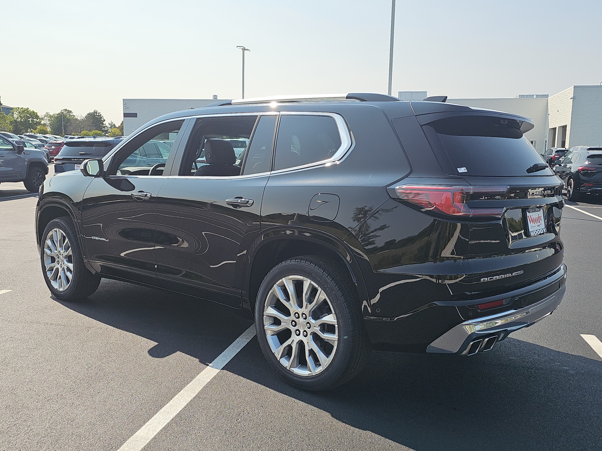 2024 GMC Acadia Denali 6