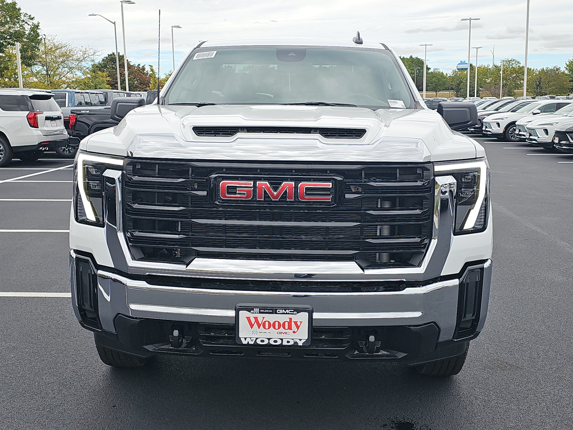 2025 GMC Sierra 2500HD Pro 3