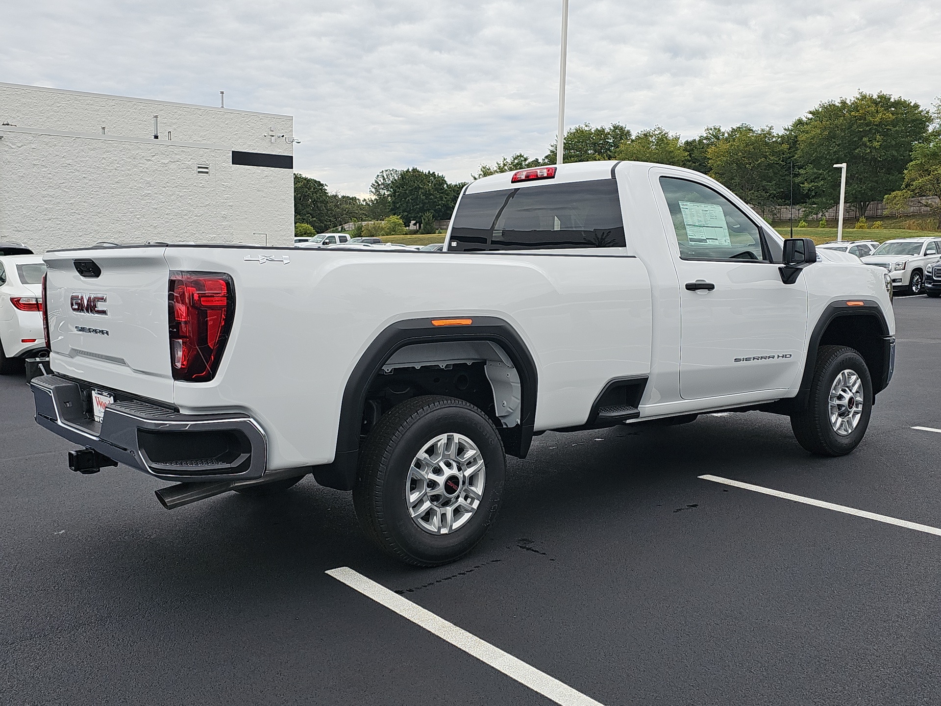 2025 GMC Sierra 2500HD Pro 8