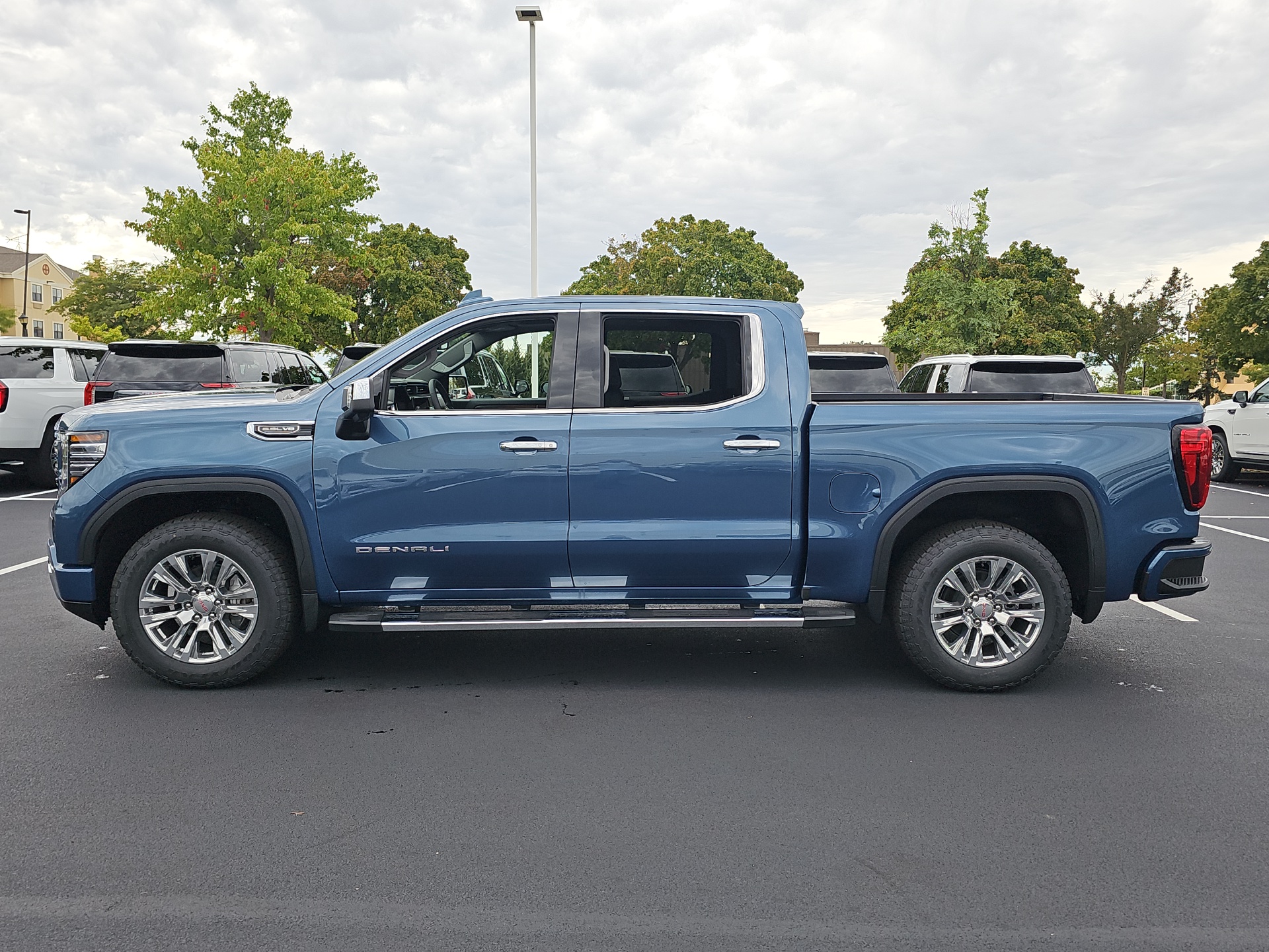 2025 GMC Sierra 1500 Denali 5