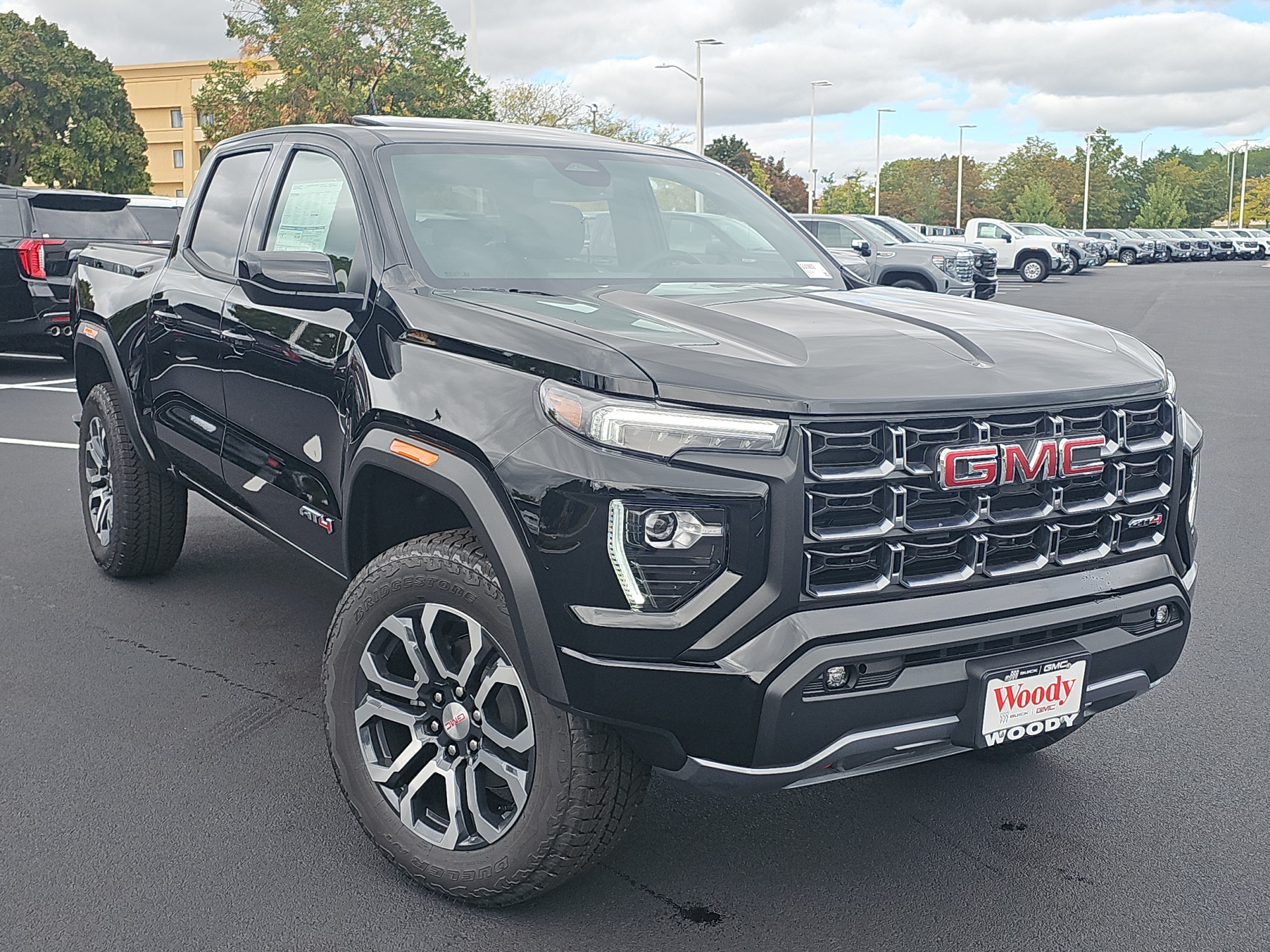 2024 GMC Canyon AT4 2