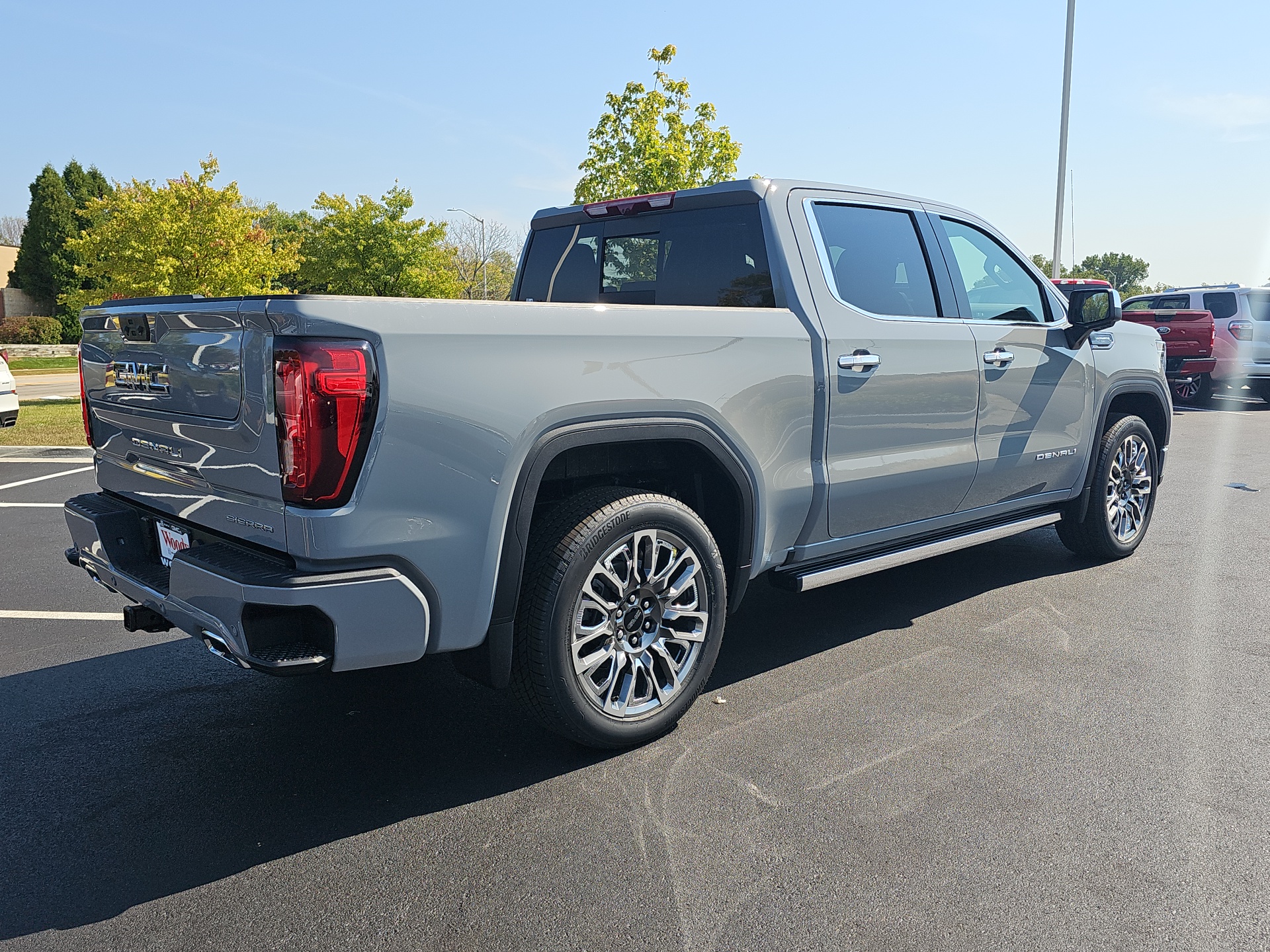 2025 GMC Sierra 1500 Denali Ultimate 8