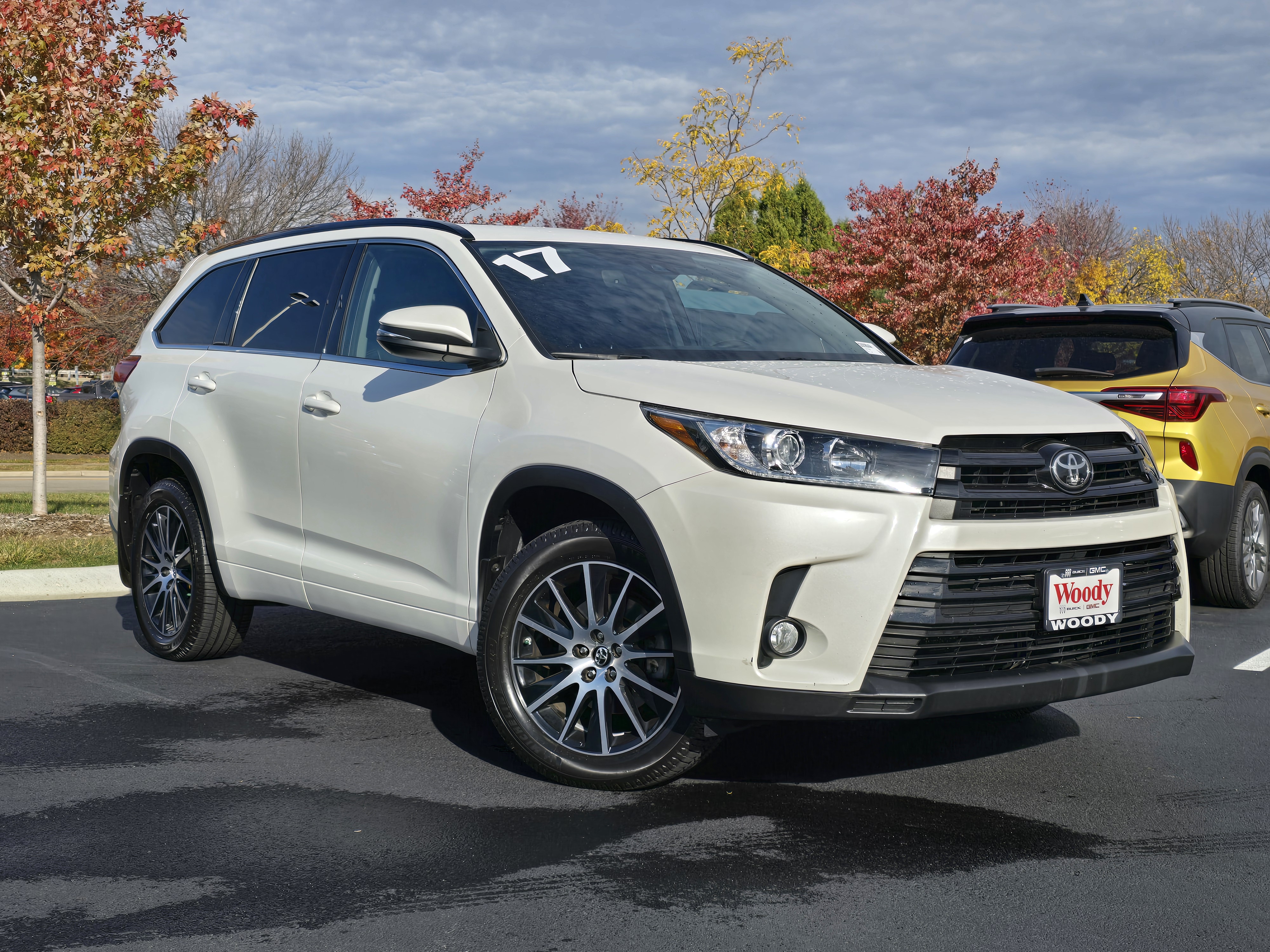 2017 Toyota Highlander XLE 2