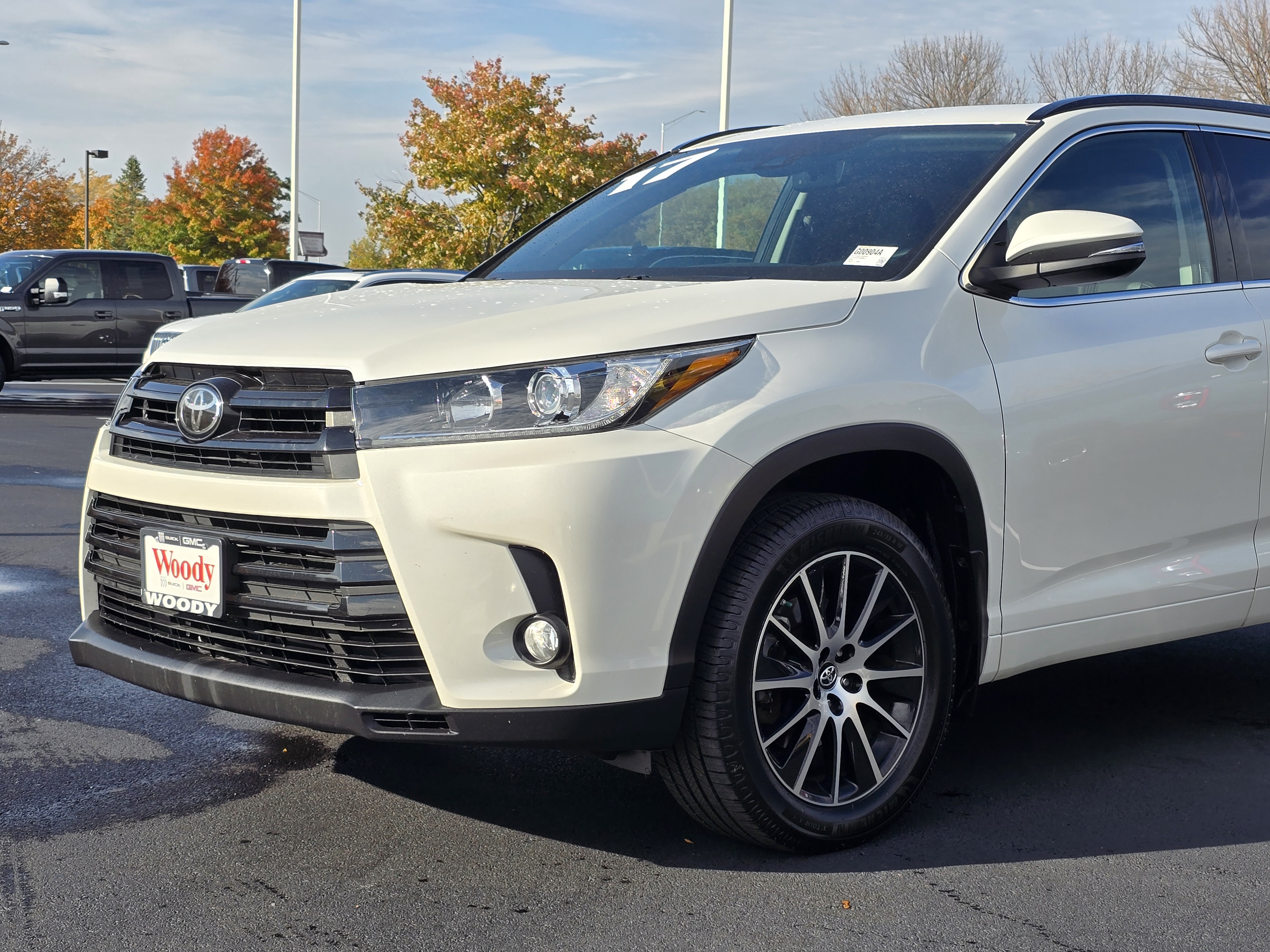 2017 Toyota Highlander XLE 10