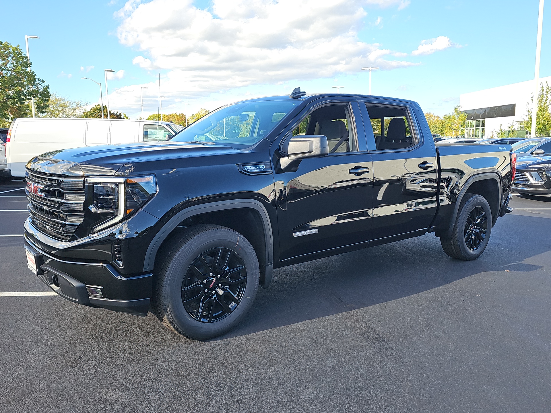 2024 GMC Sierra 1500 Elevation 4