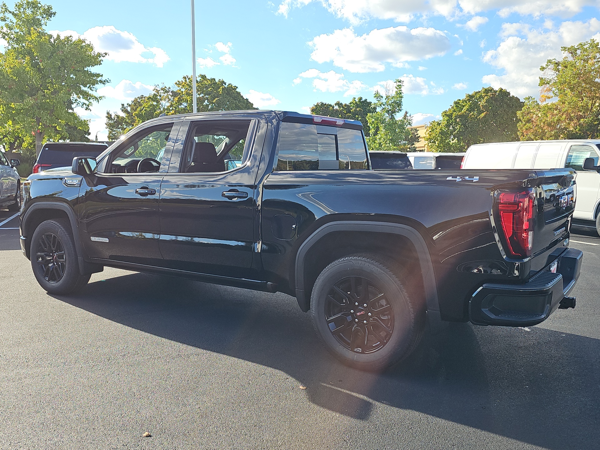 2024 GMC Sierra 1500 Elevation 6