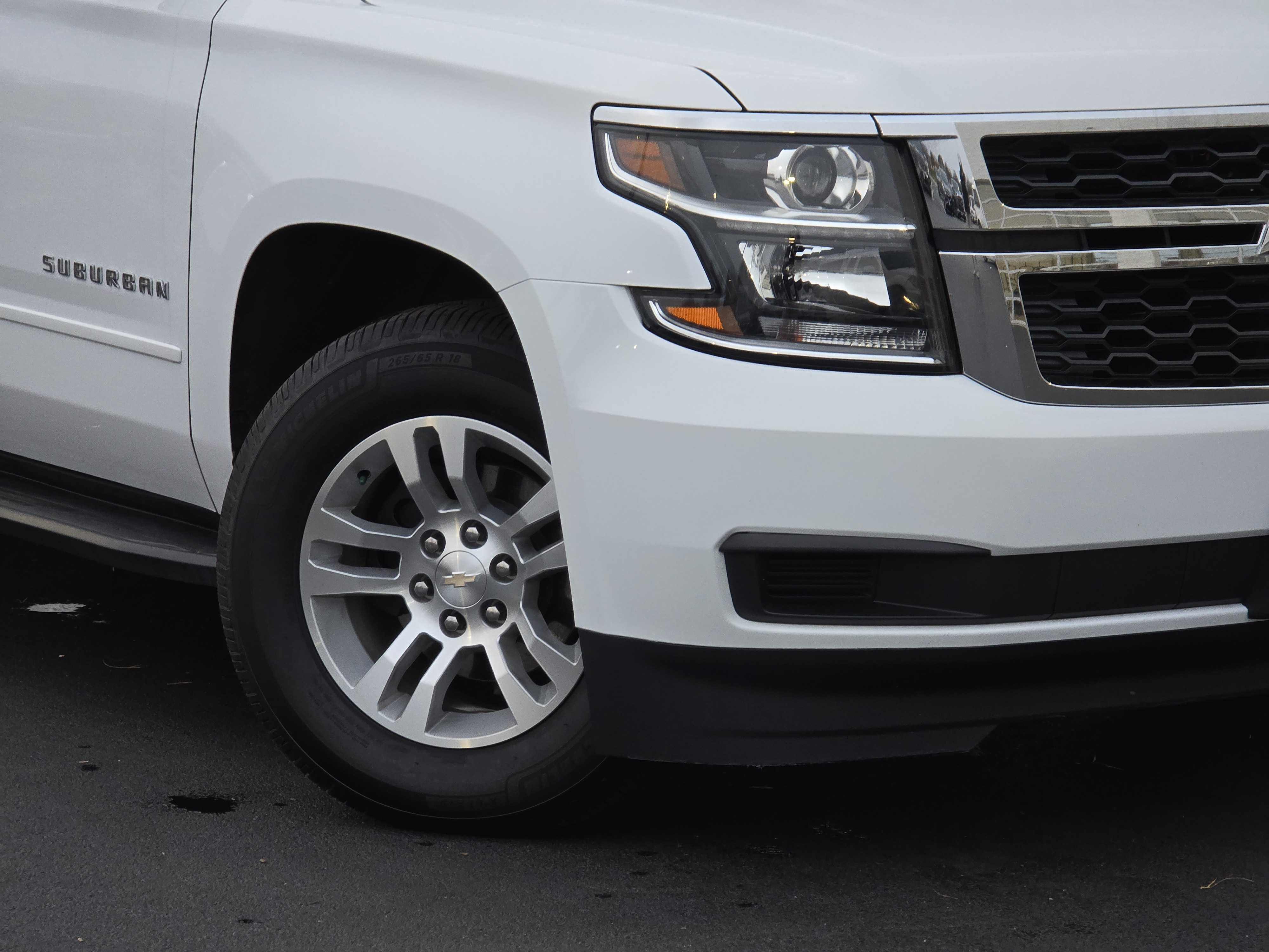 2019 Chevrolet Suburban LS 3