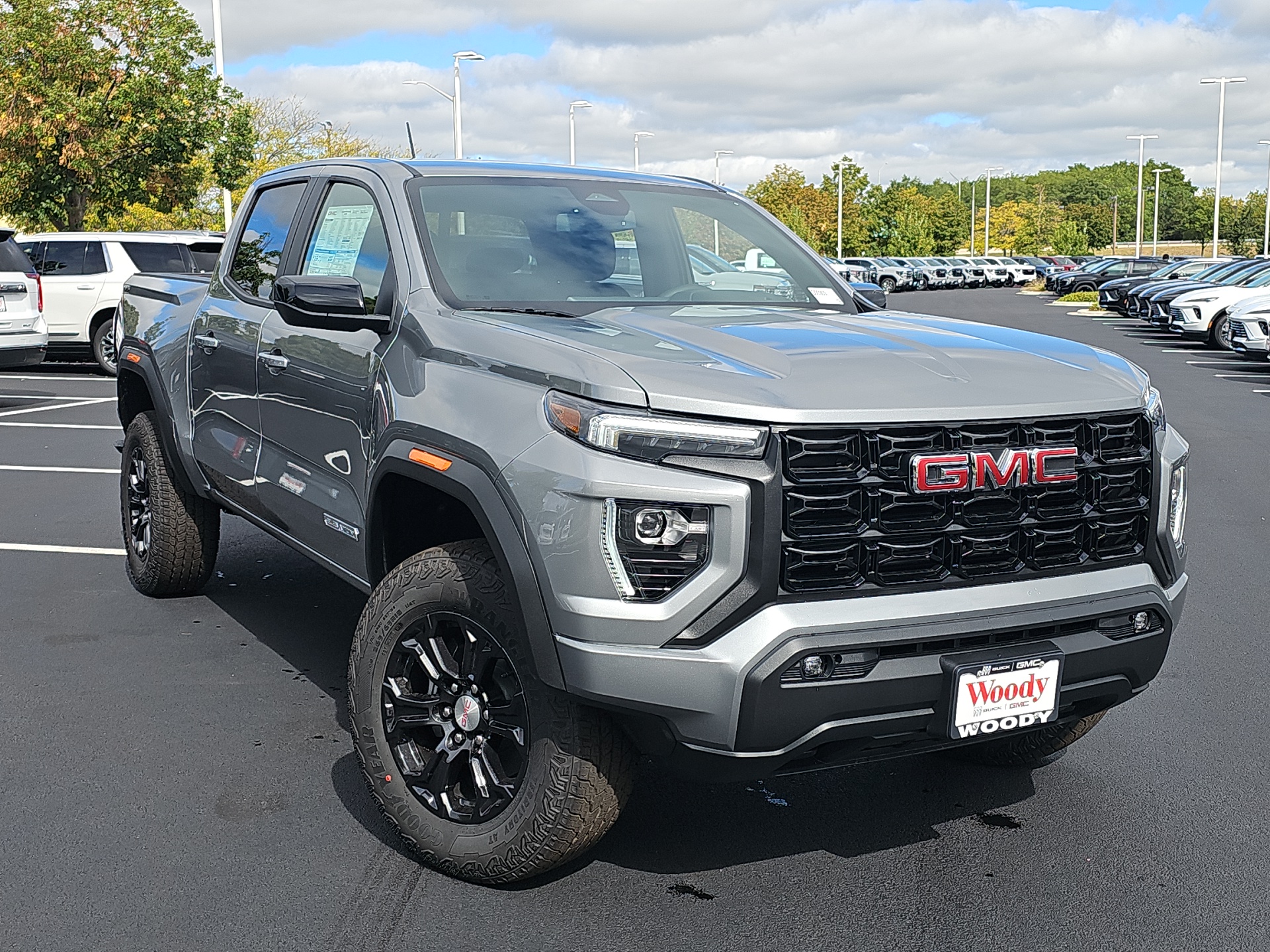 2024 GMC Canyon Elevation 2