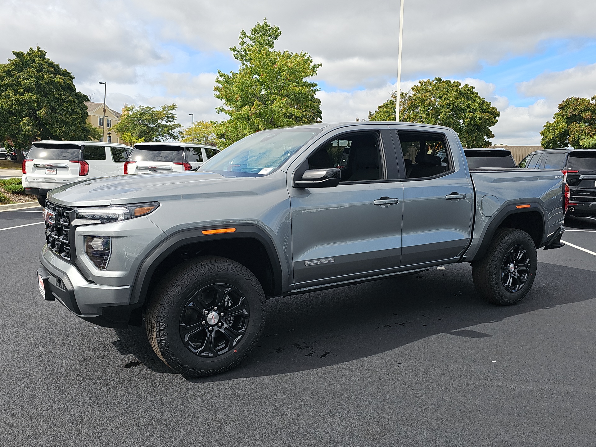 2024 GMC Canyon Elevation 4