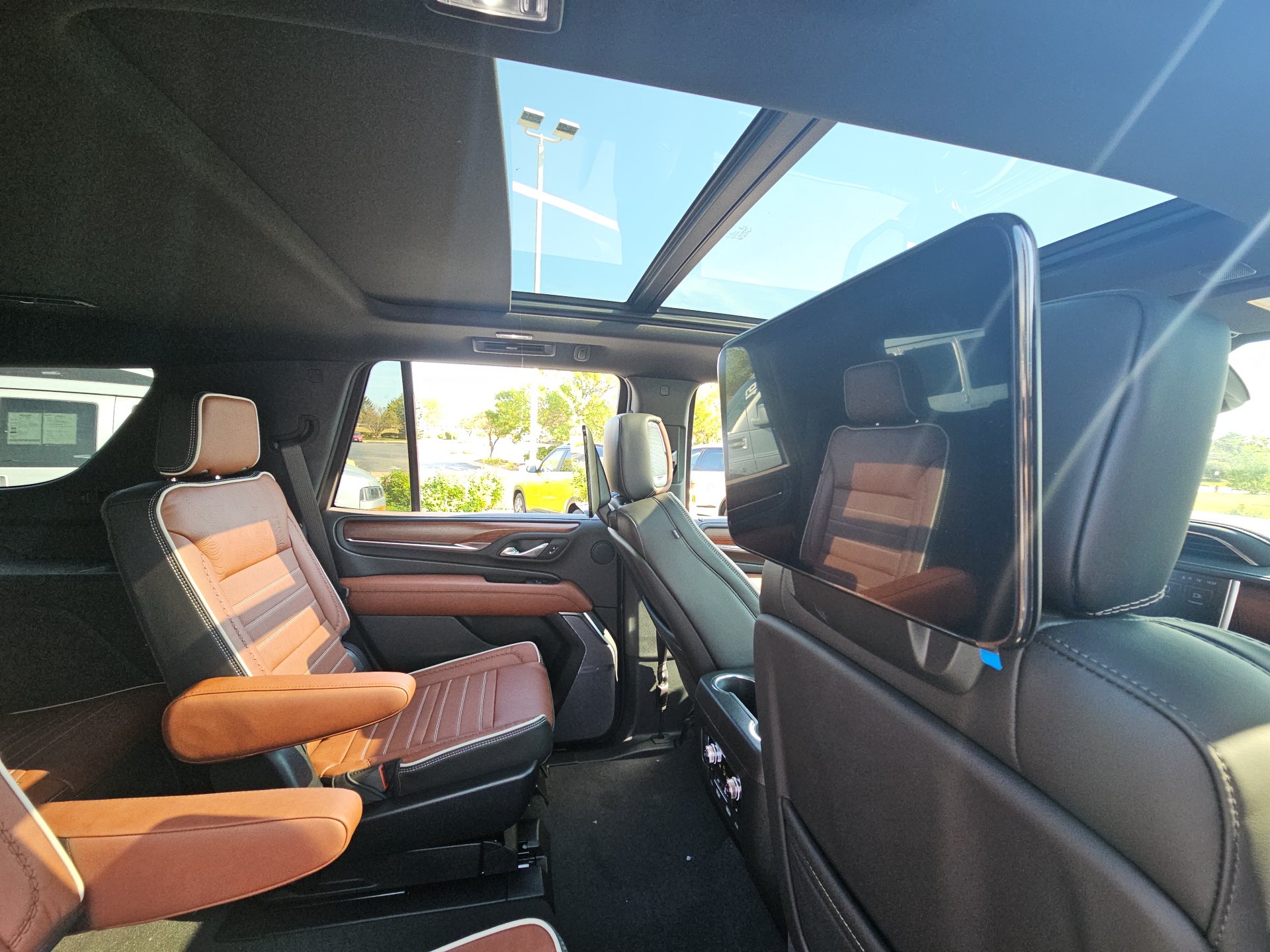 2024 GMC Yukon Denali Ultimate 40