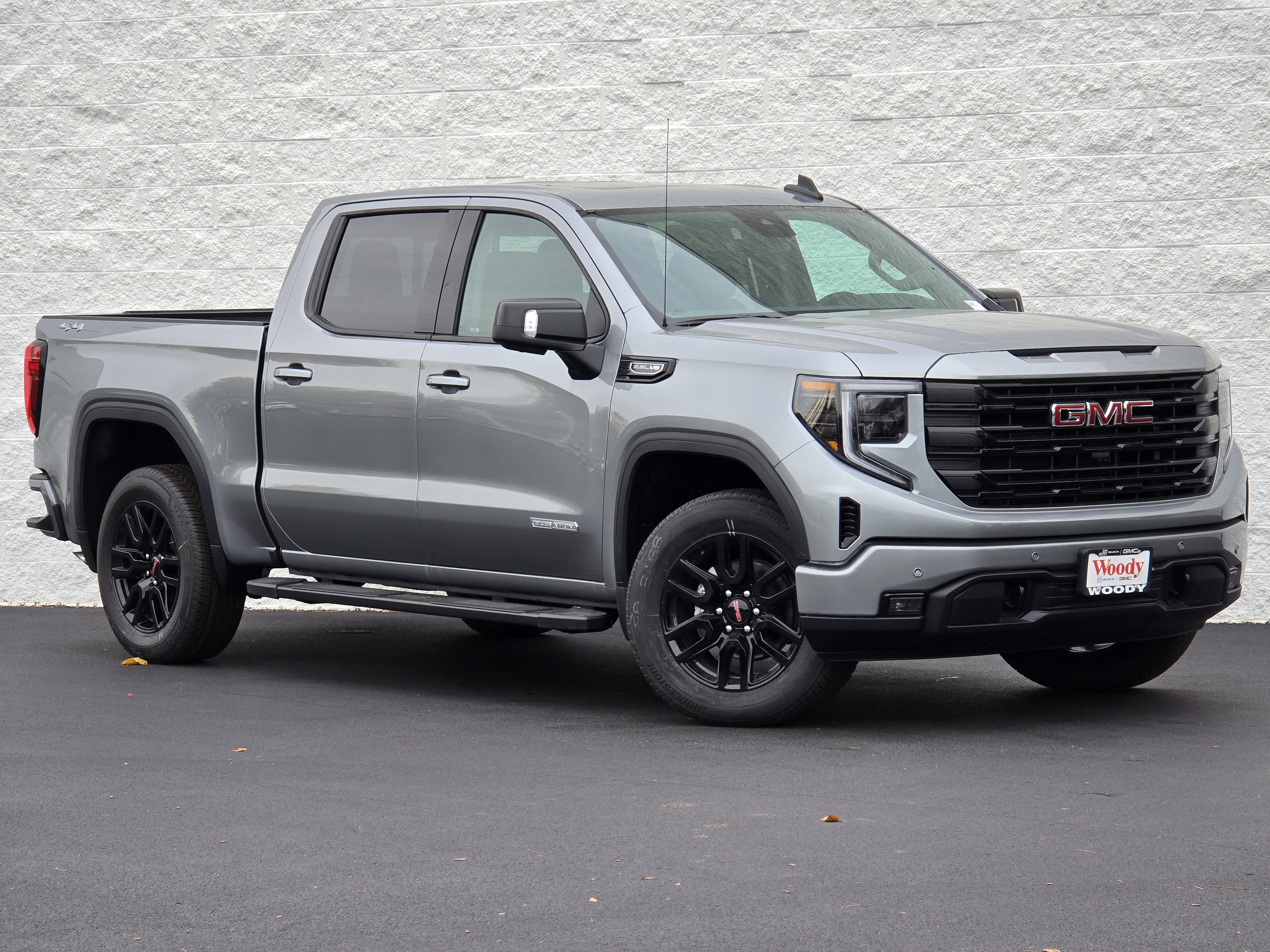 2025 GMC Sierra 1500 Elevation 1