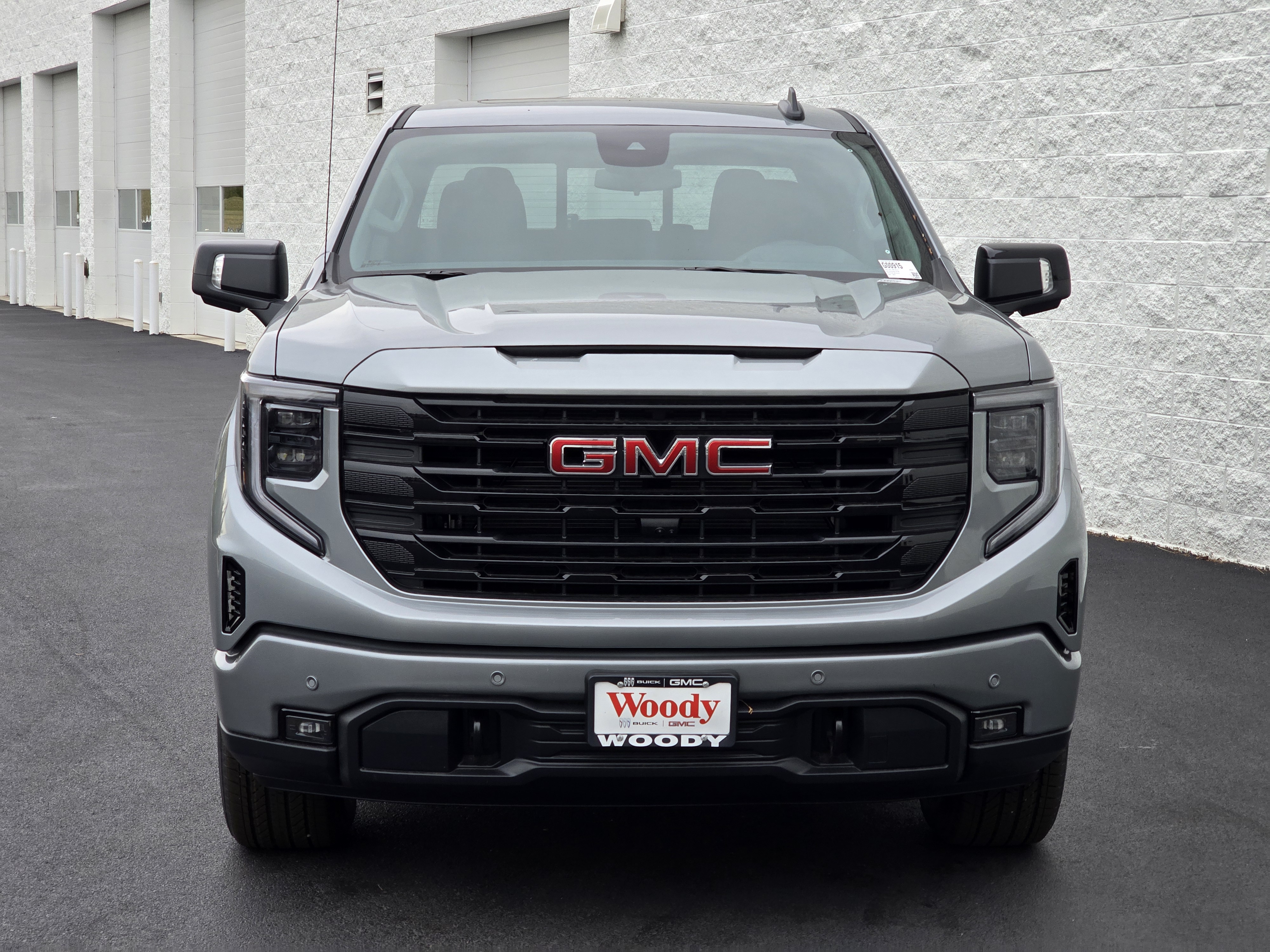 2025 GMC Sierra 1500 Elevation 11