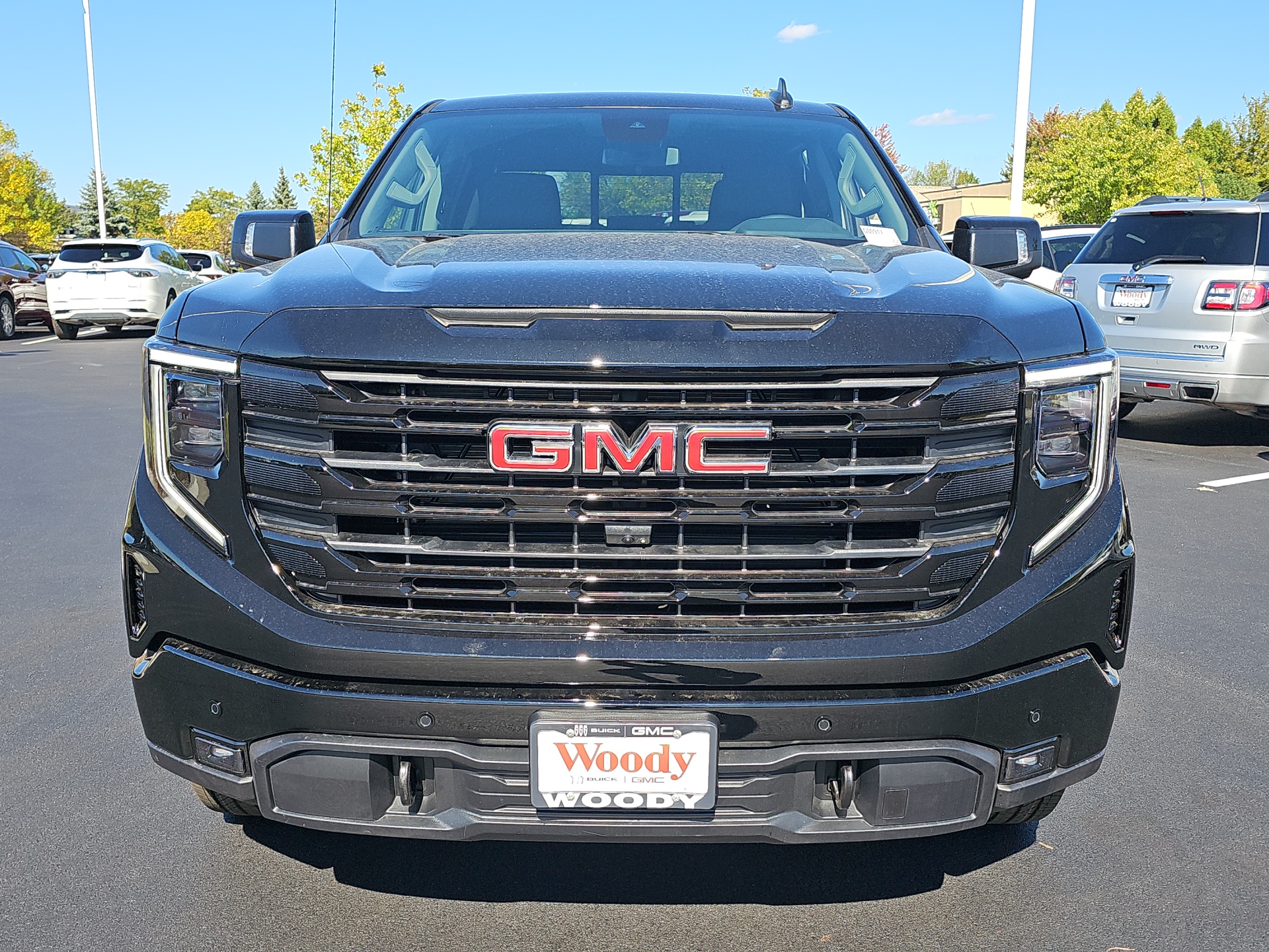 2025 GMC Sierra 1500 Elevation 3