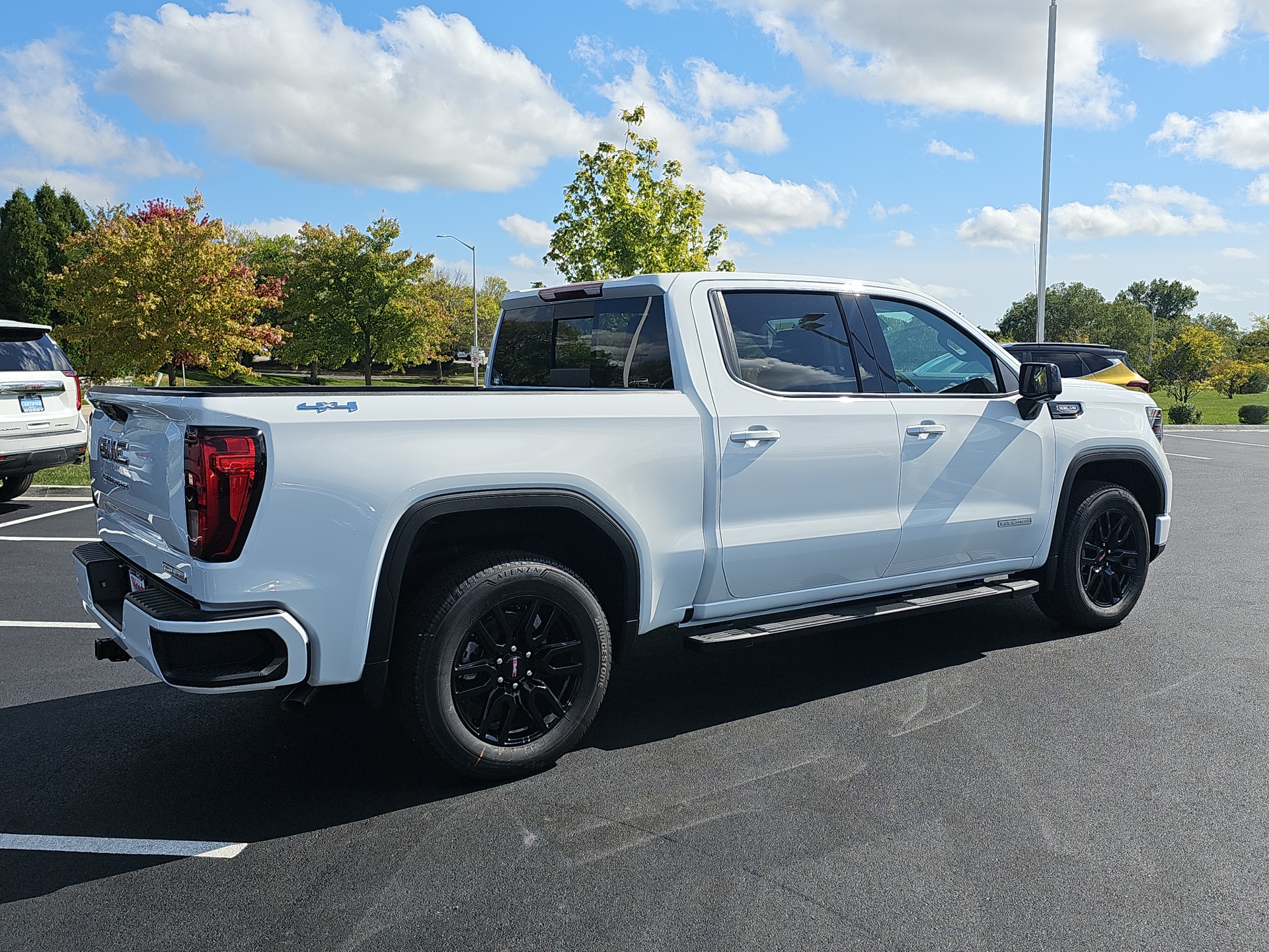 2025 GMC Sierra 1500 Elevation 8