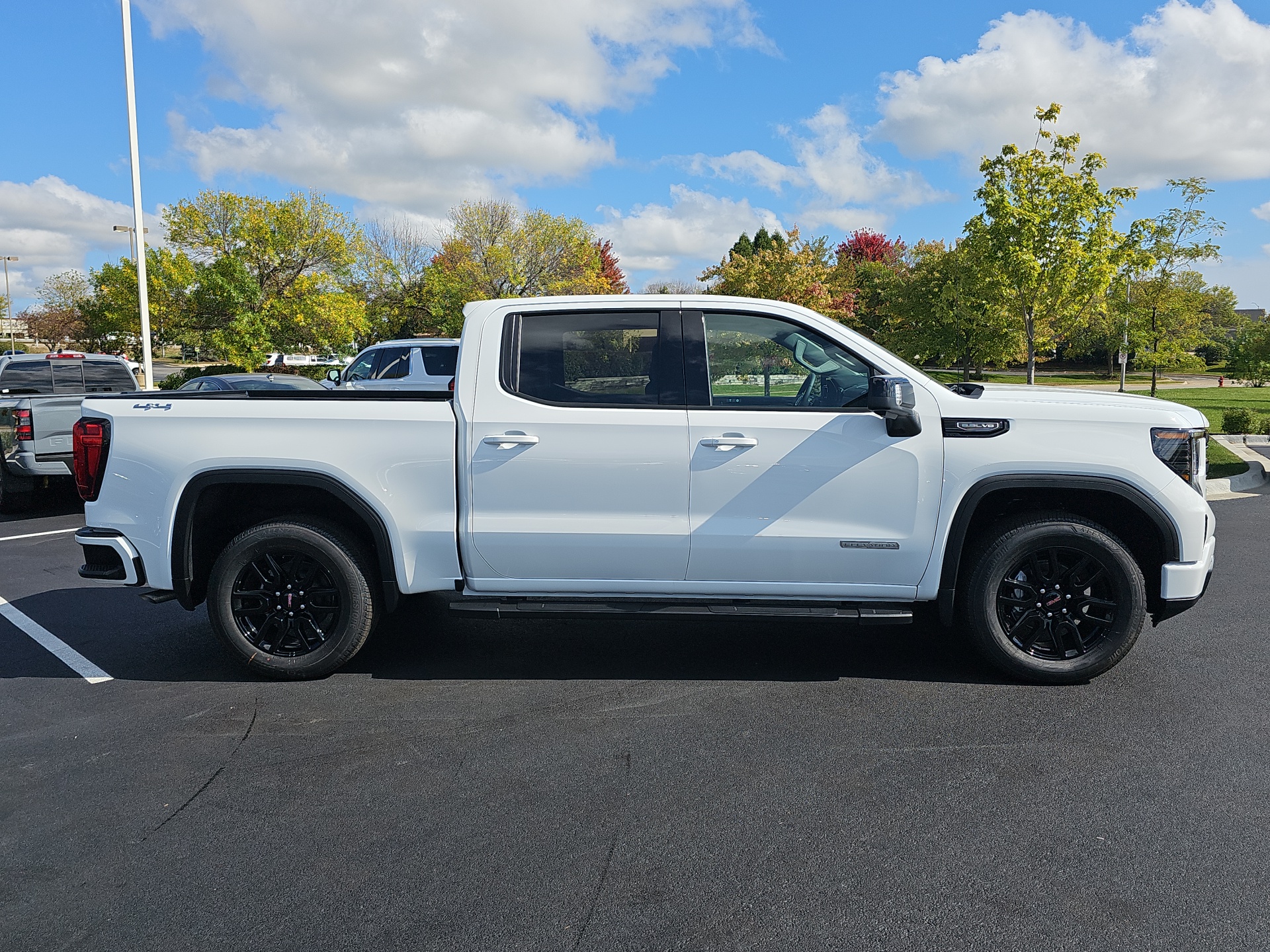 2025 GMC Sierra 1500 Elevation 9