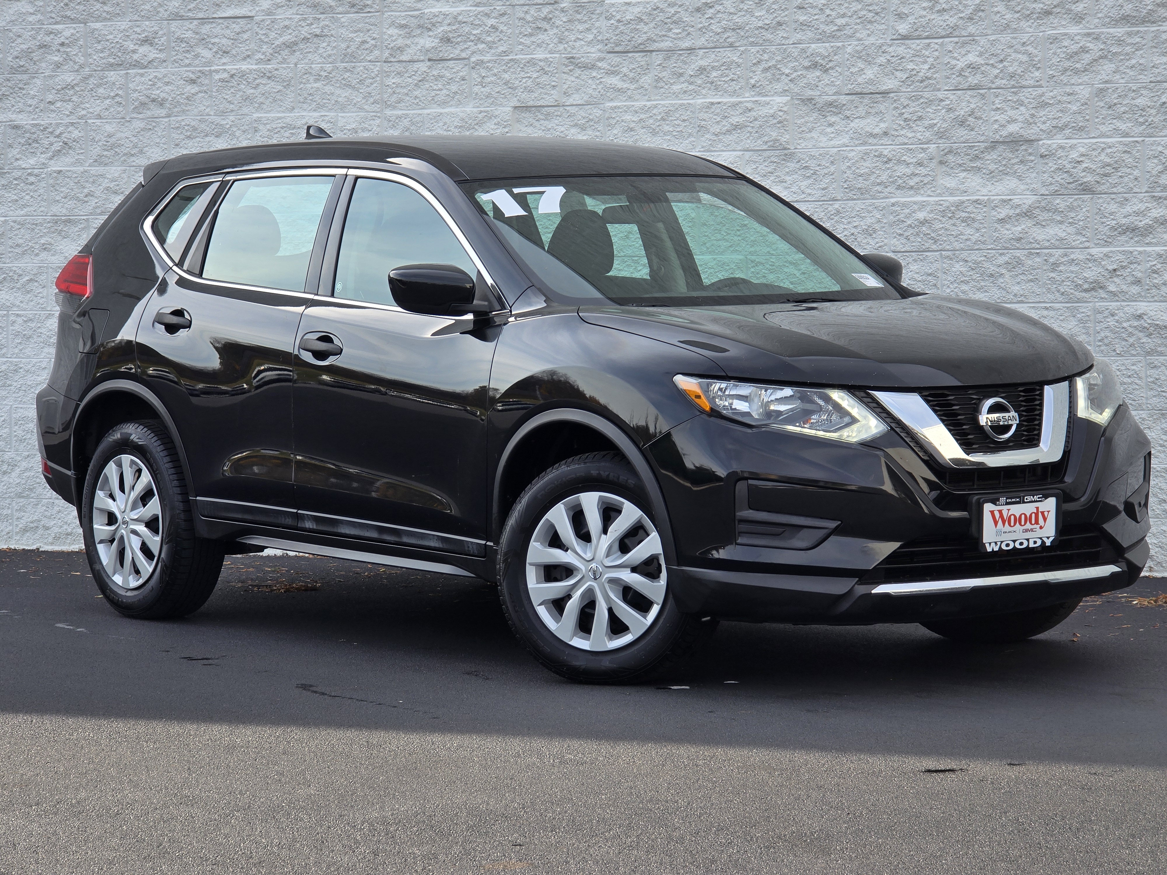 2017 Nissan Rogue S 2