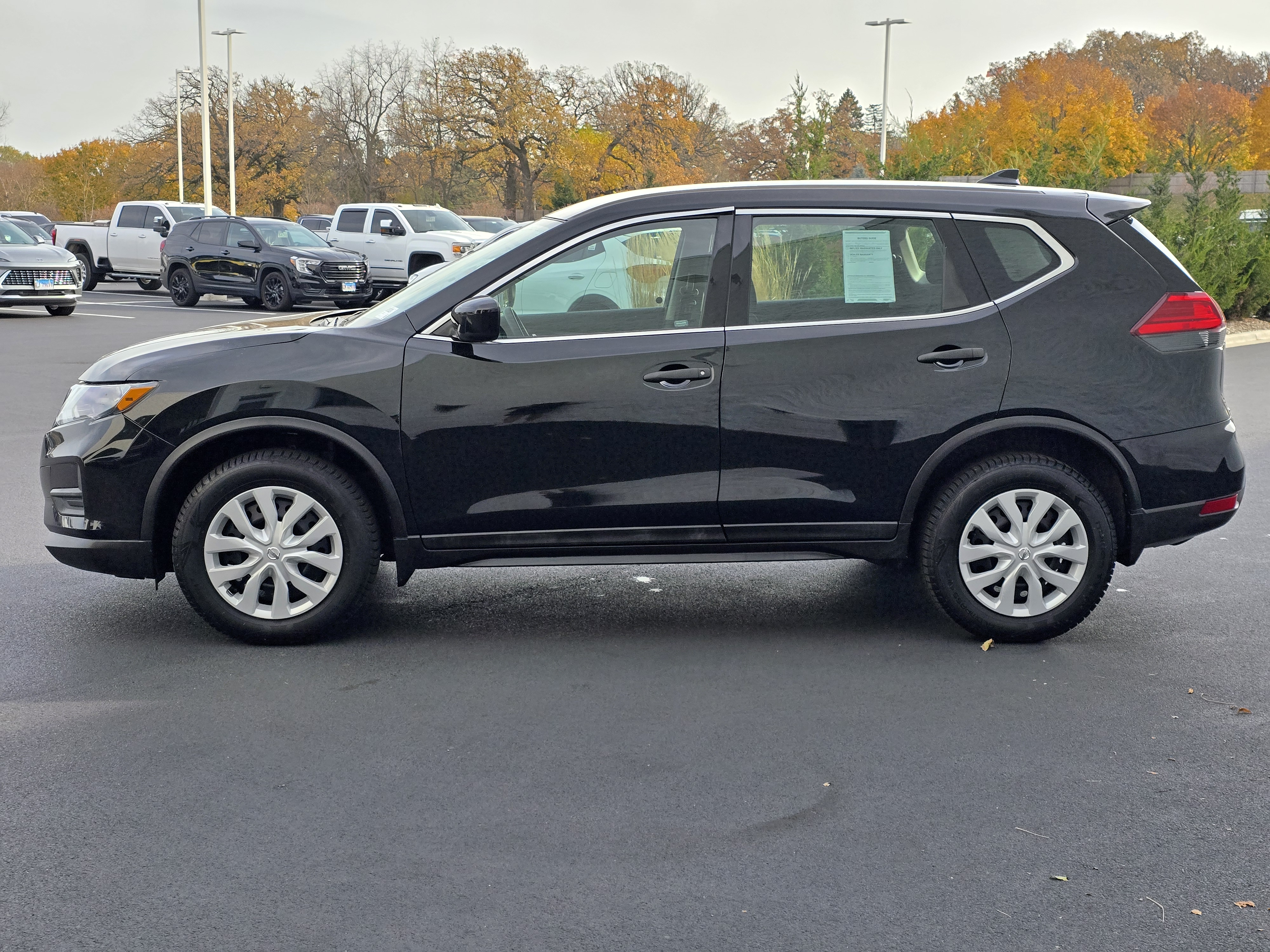 2017 Nissan Rogue S 9