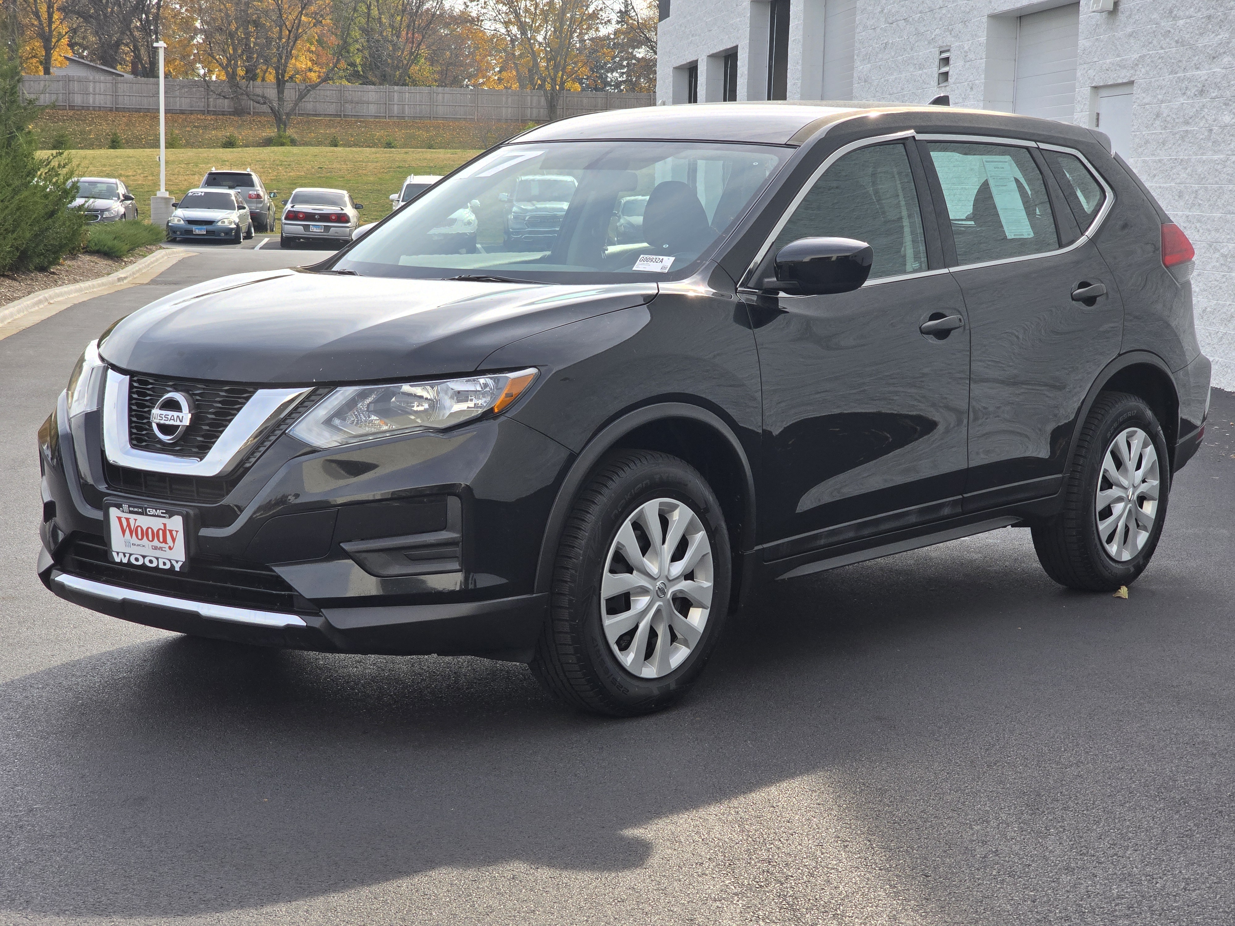 2017 Nissan Rogue S 10