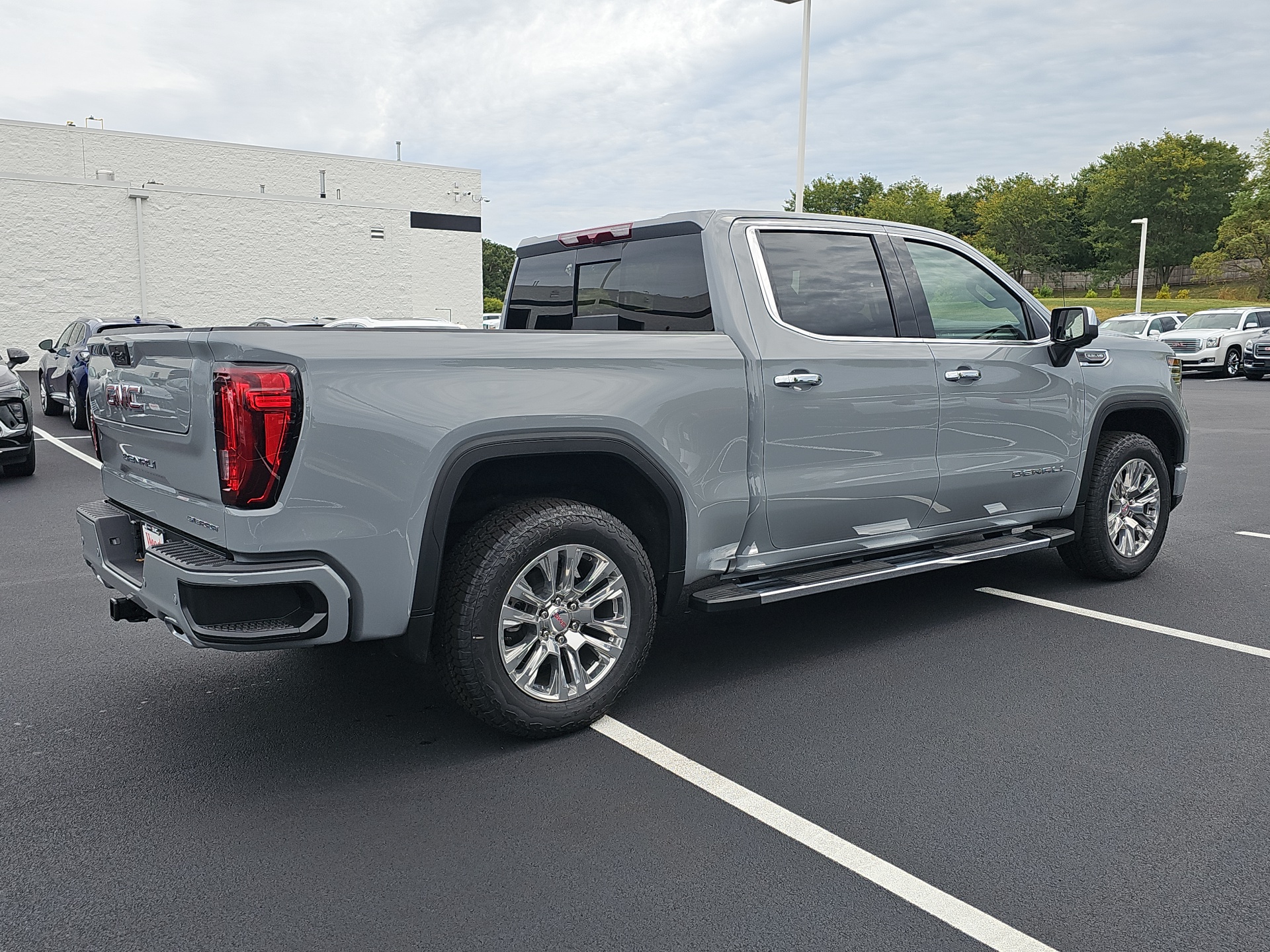 2024 GMC Sierra 1500 Denali 8