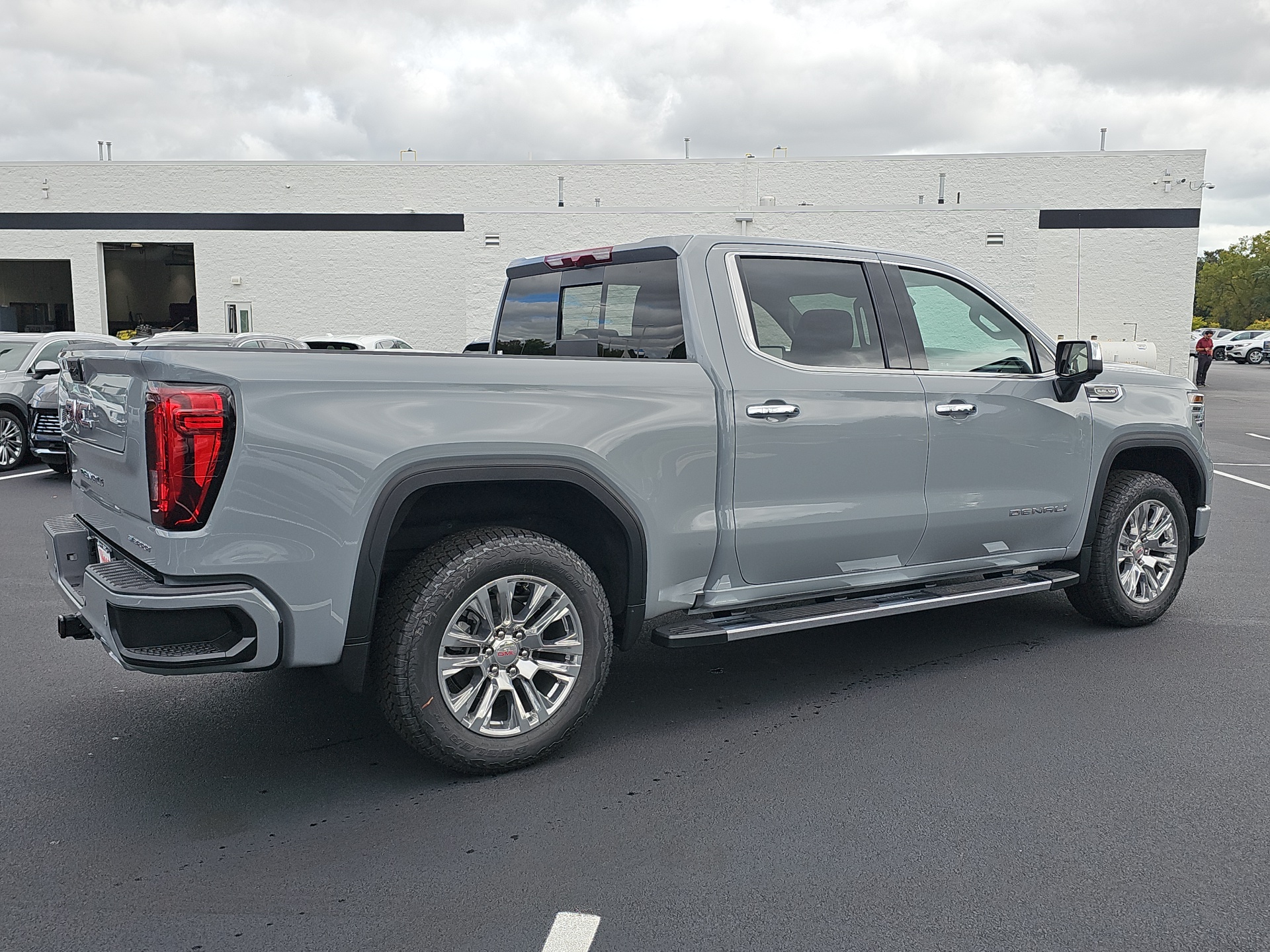 2025 GMC Sierra 1500 Denali 8