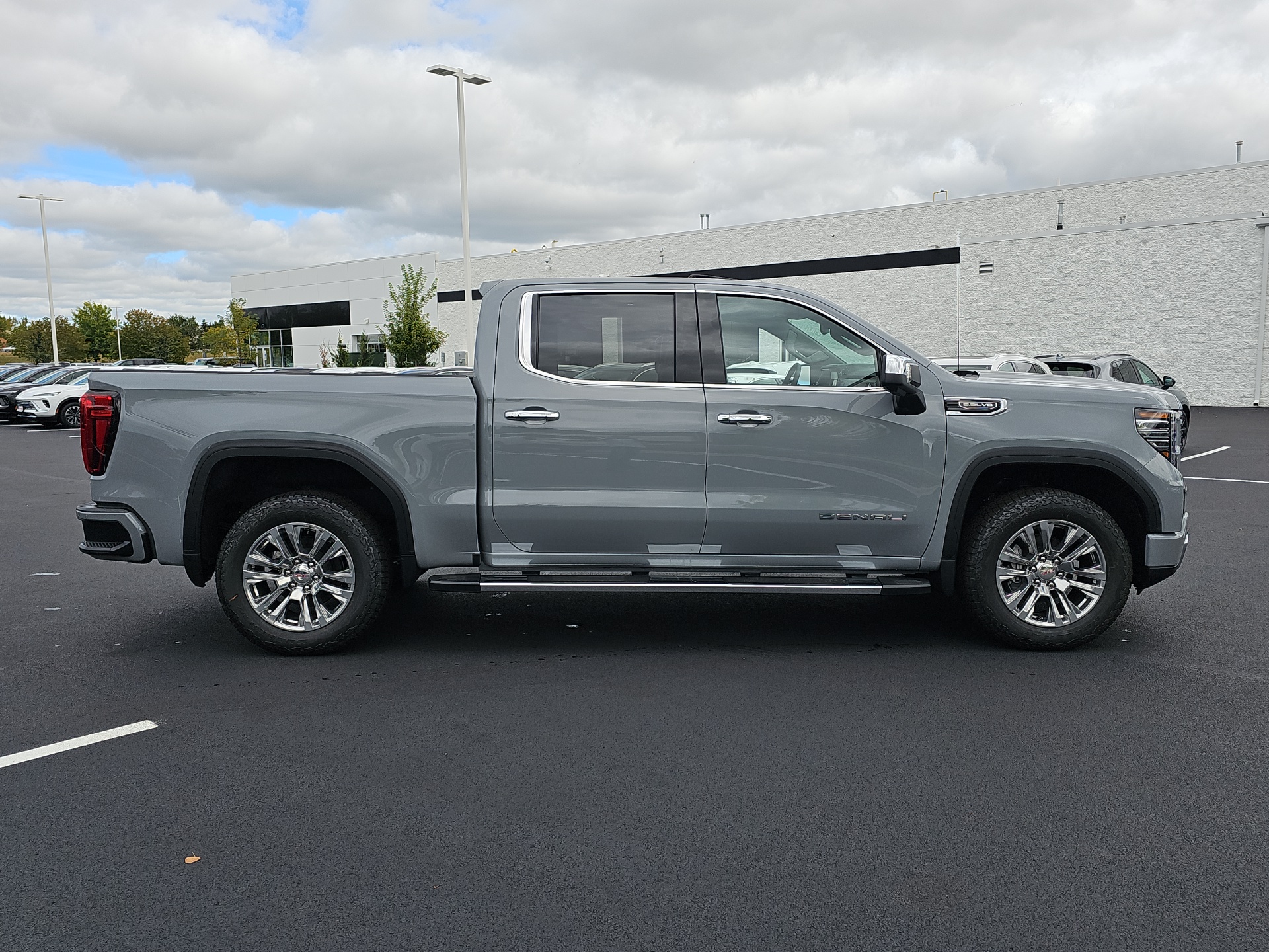 2025 GMC Sierra 1500 Denali 9