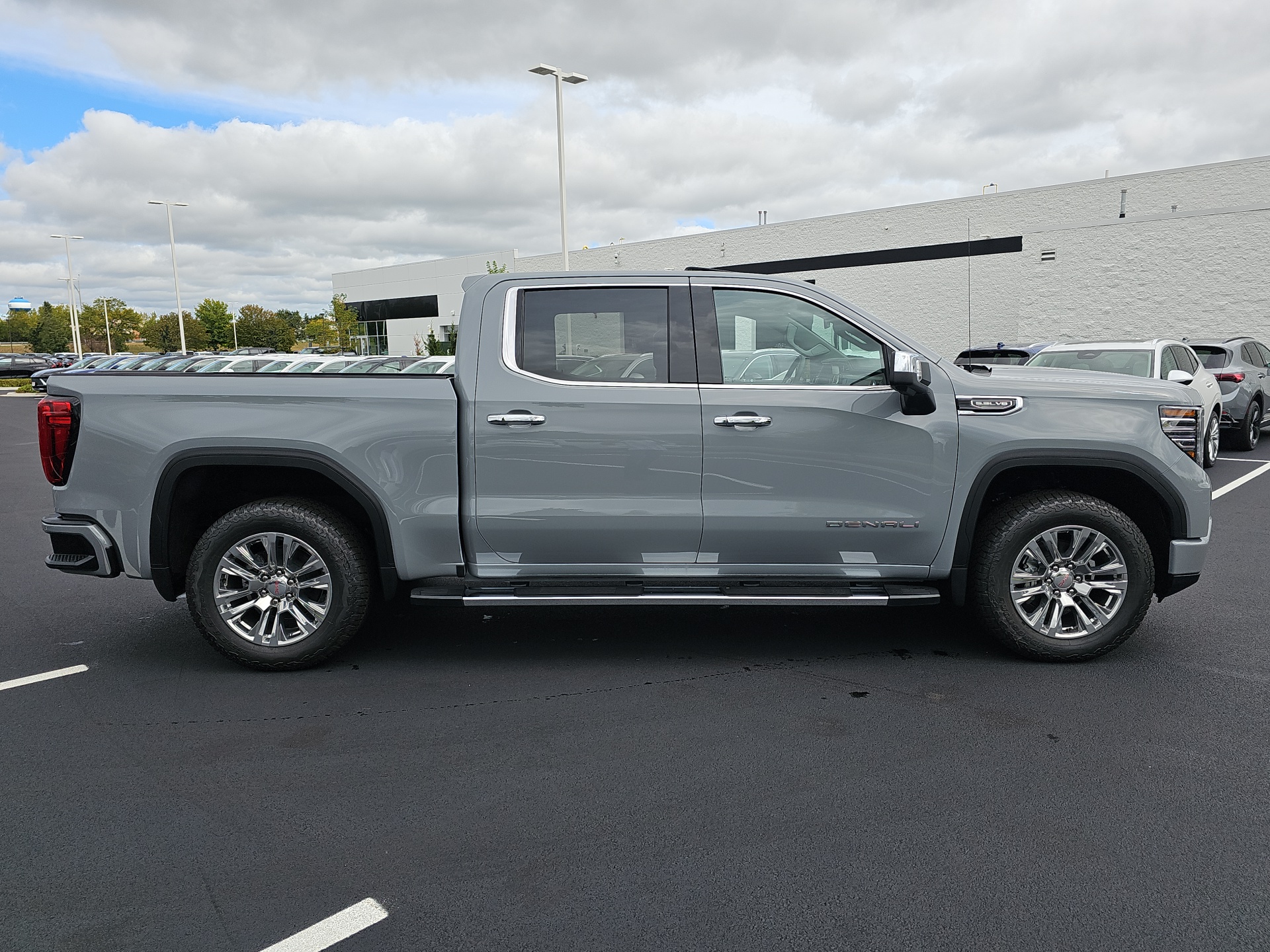 2025 GMC Sierra 1500 Denali 9