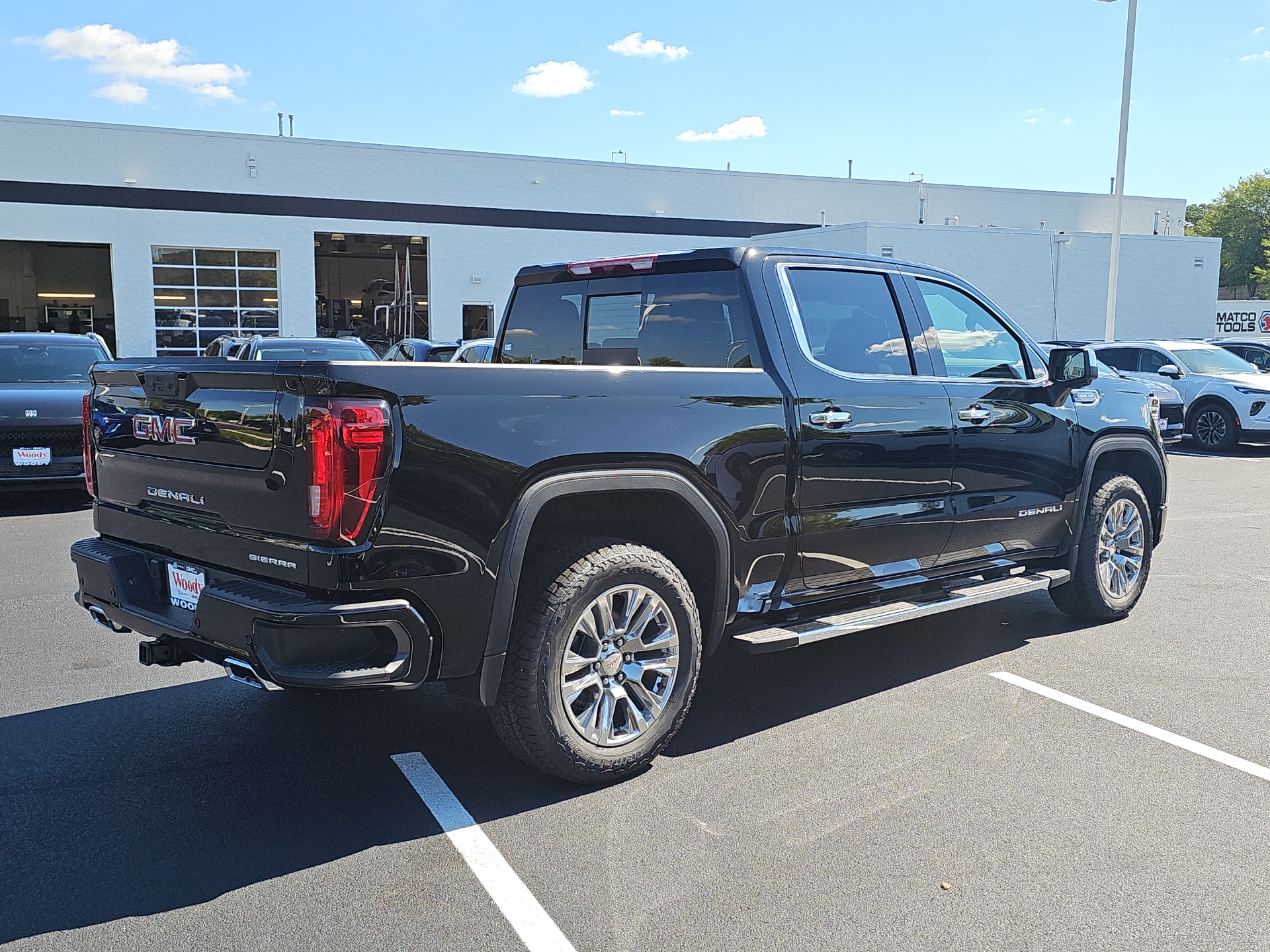 2025 GMC Sierra 1500 Denali 8