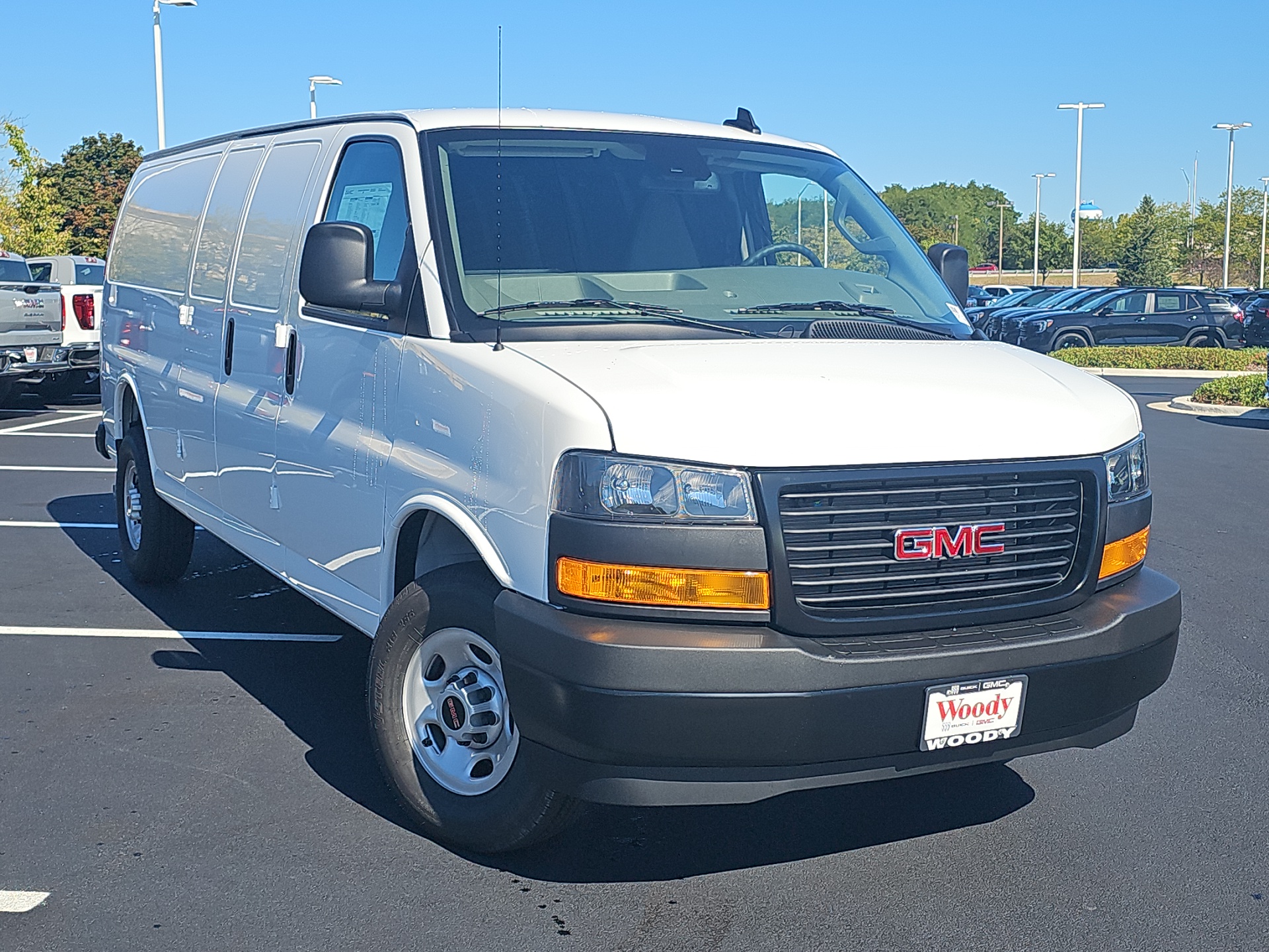 2024 GMC Savana 3500 Work Van 2