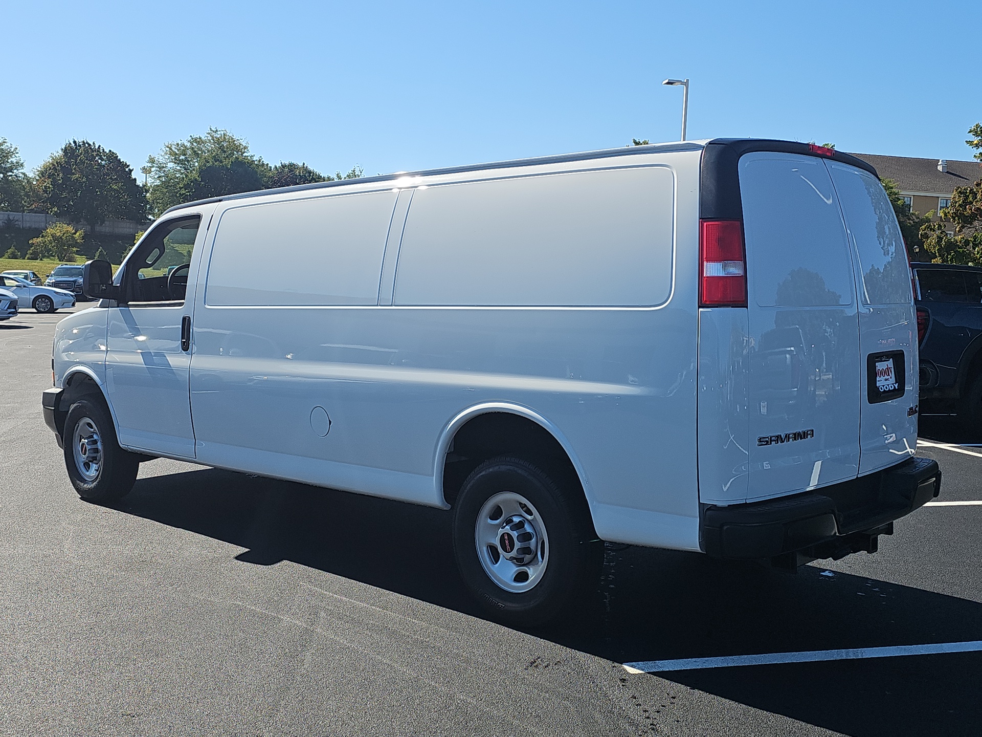 2024 GMC Savana 3500 Work Van 6