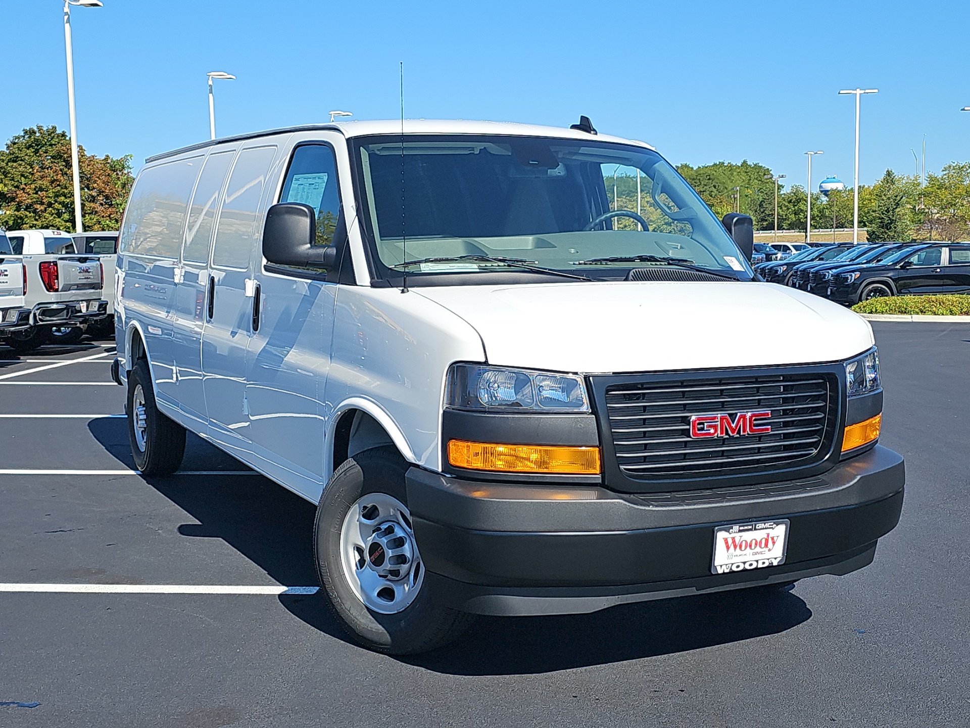 2024 GMC Savana 3500 Work Van 2