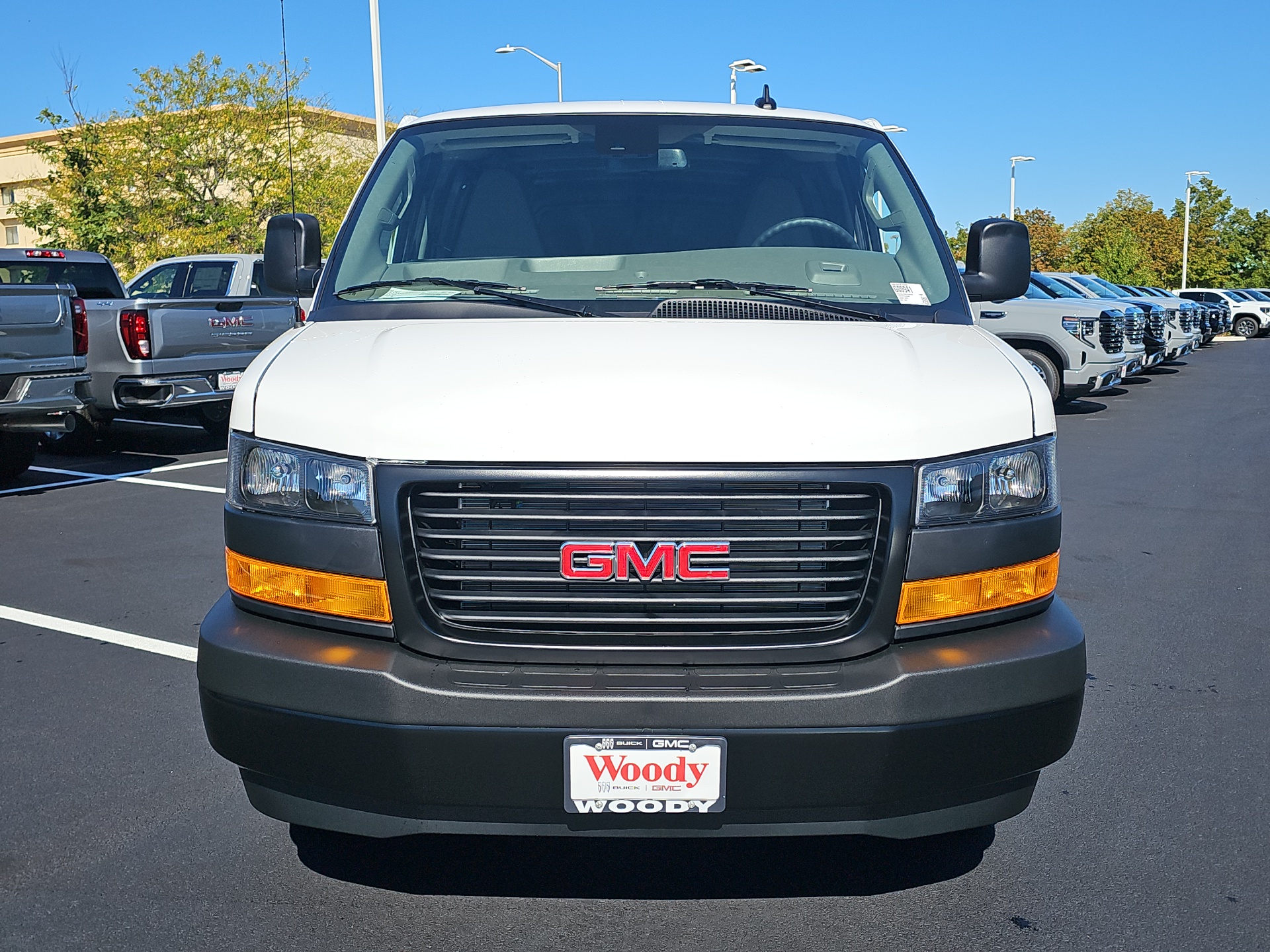 2024 GMC Savana 3500 Work Van 3