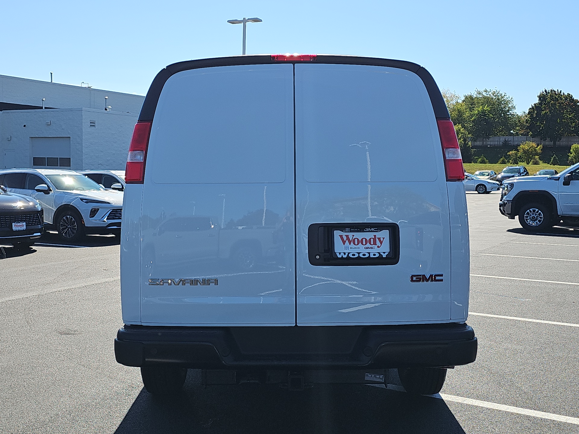 2024 GMC Savana 3500 Work Van 7