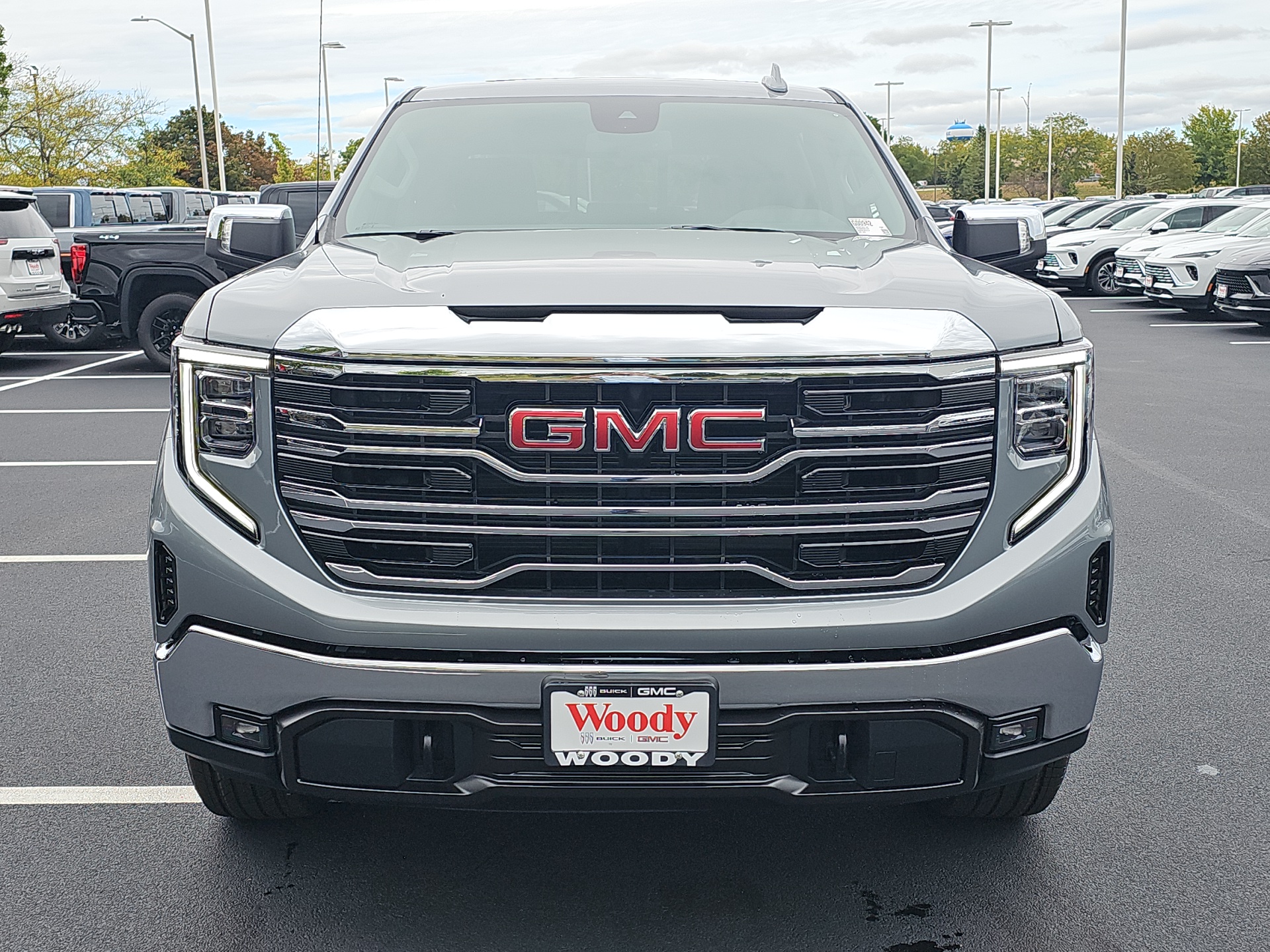 2025 GMC Sierra 1500 SLT 3