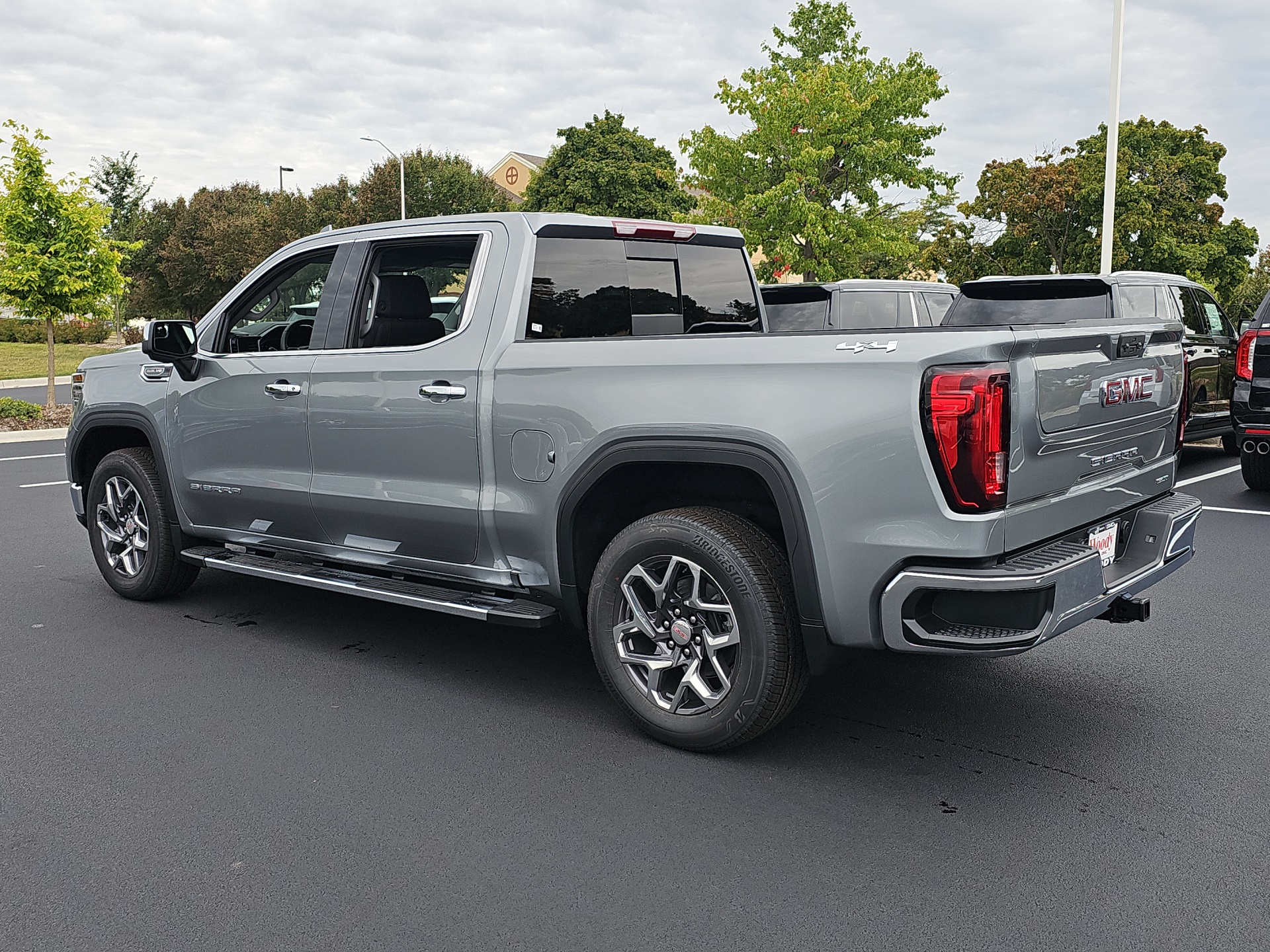 2025 GMC Sierra 1500 SLT 6