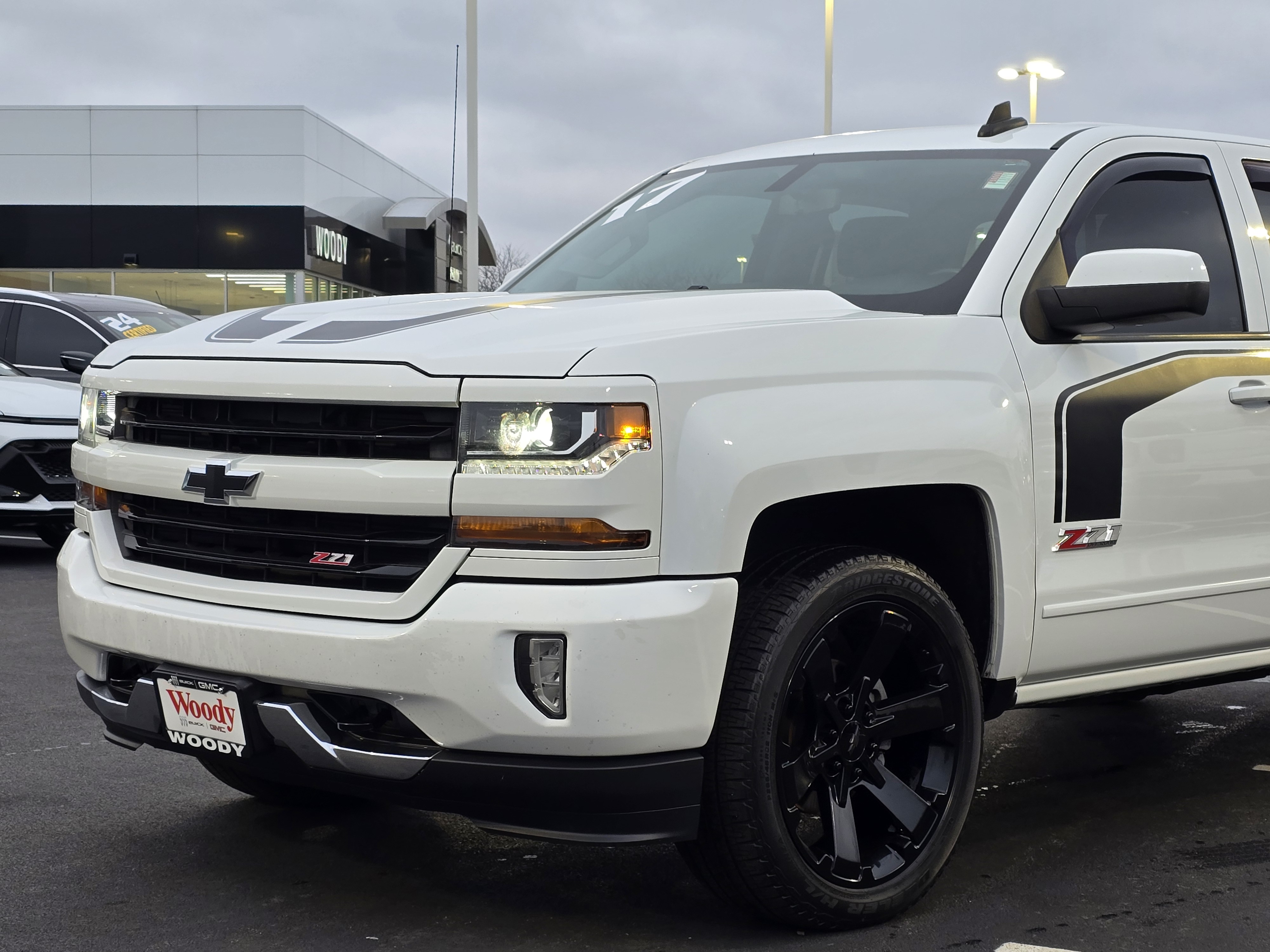 2017 Chevrolet Silverado 1500 LT 10