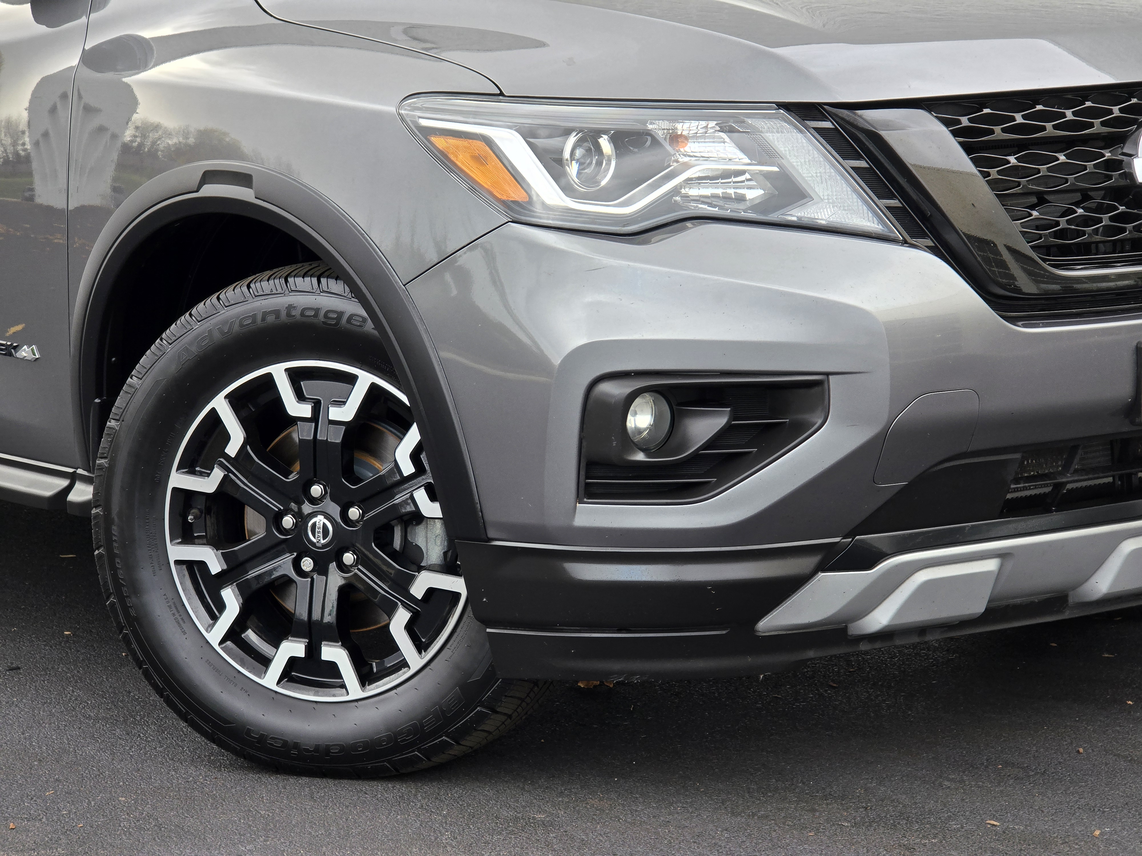 2019 Nissan Pathfinder SL 2