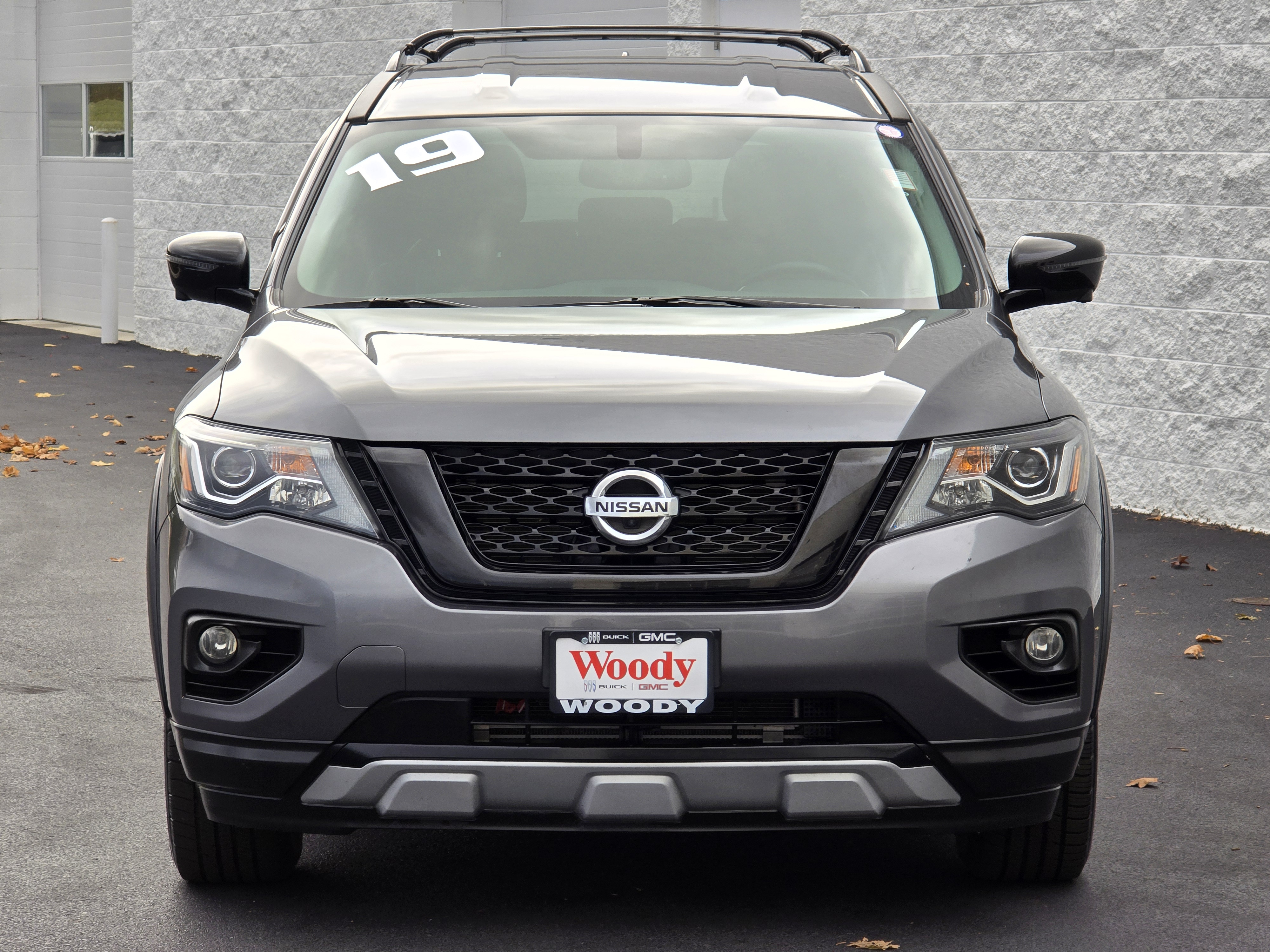 2019 Nissan Pathfinder SL 13