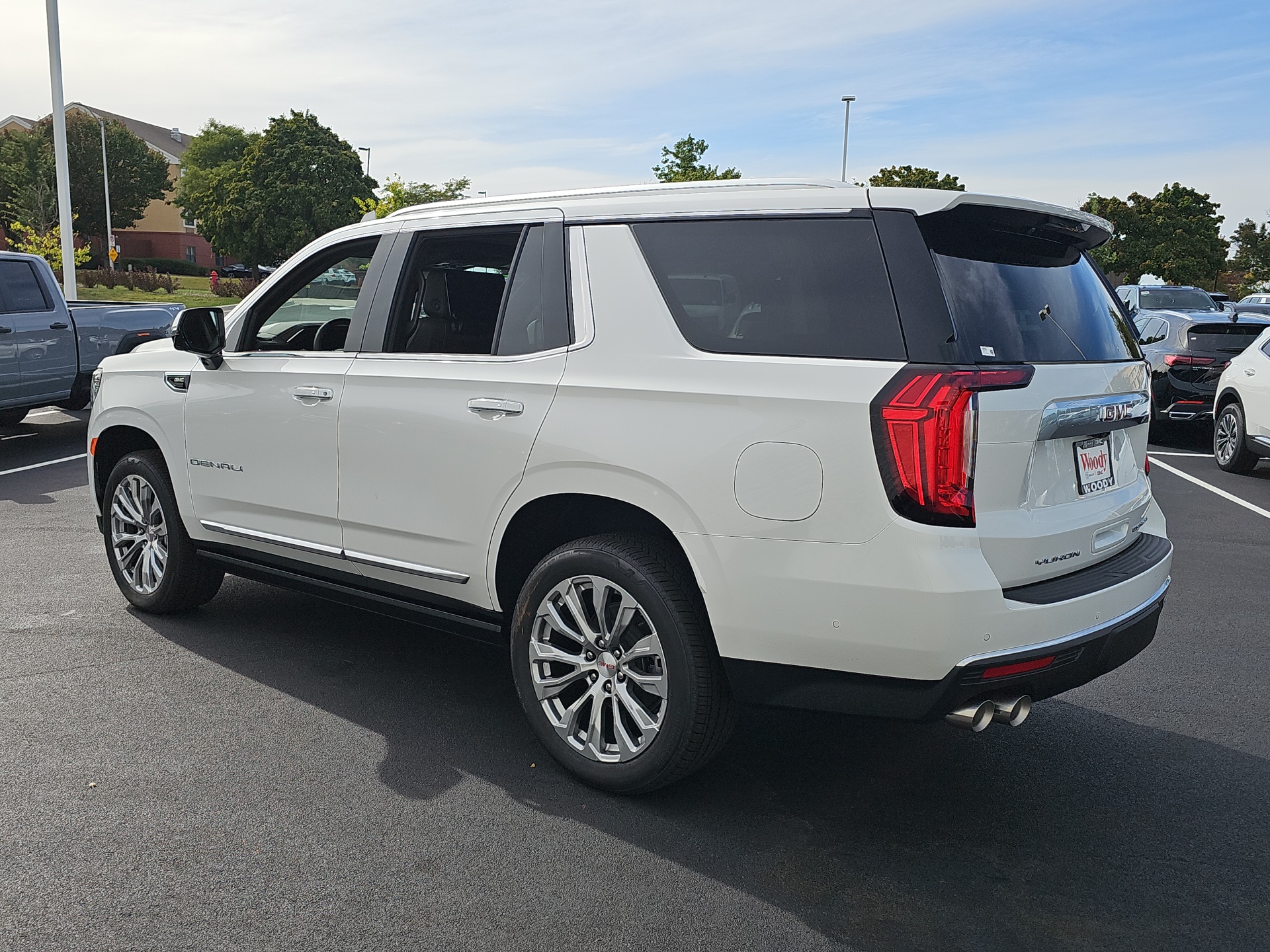 2024 GMC Yukon Denali 6