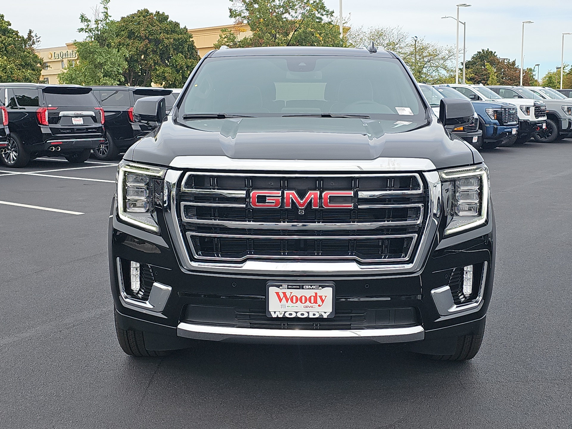 2024 GMC Yukon XL SLT 3