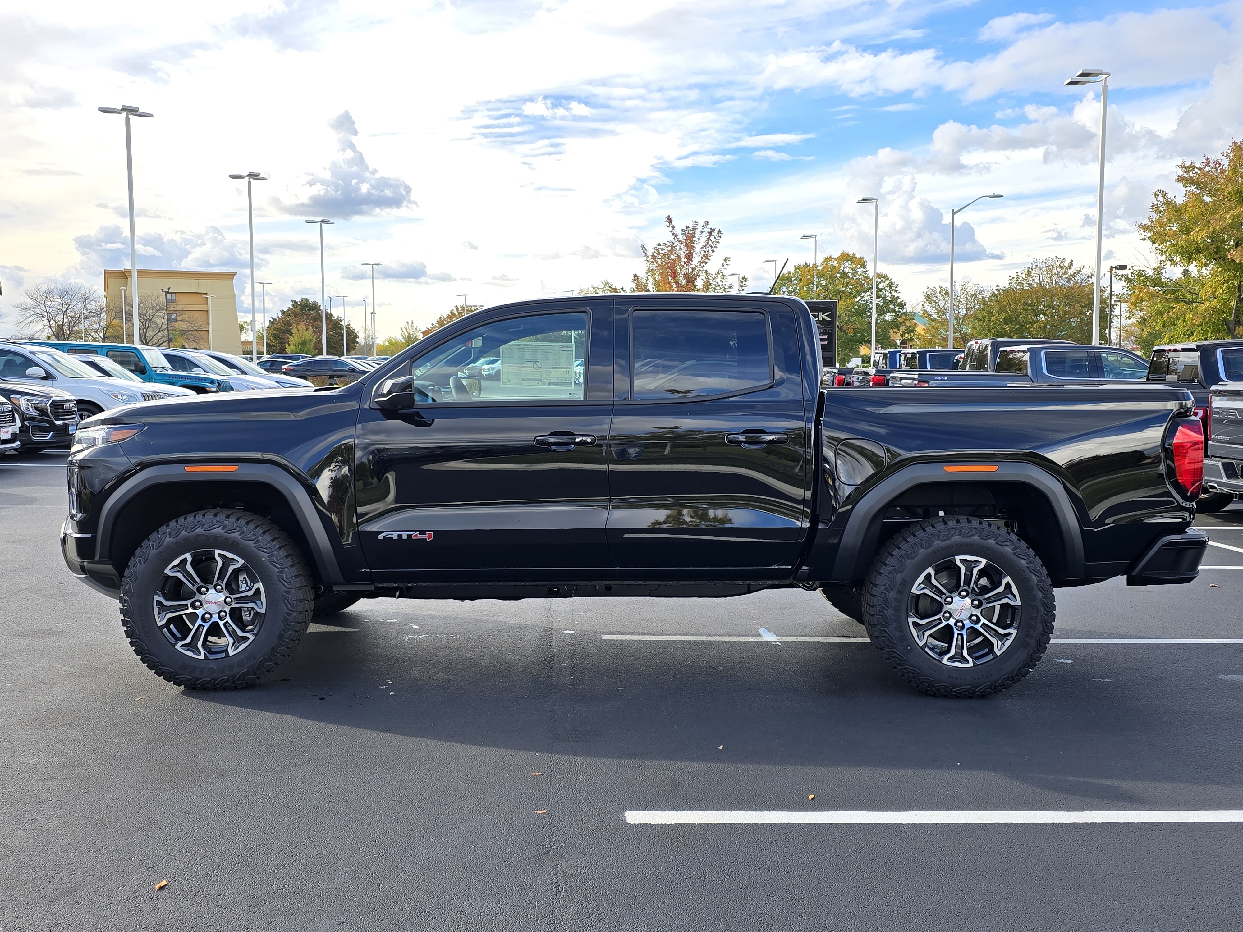 2024 GMC Canyon AT4 5