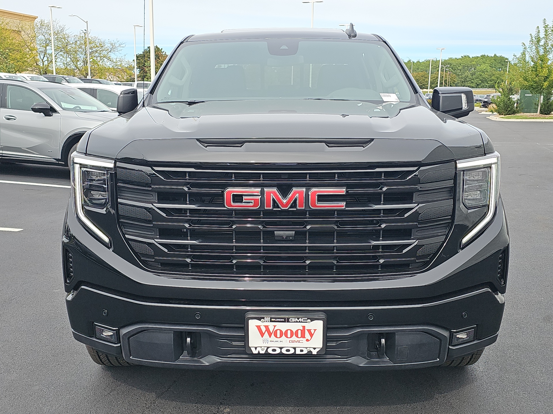 2025 GMC Sierra 1500 Elevation 3