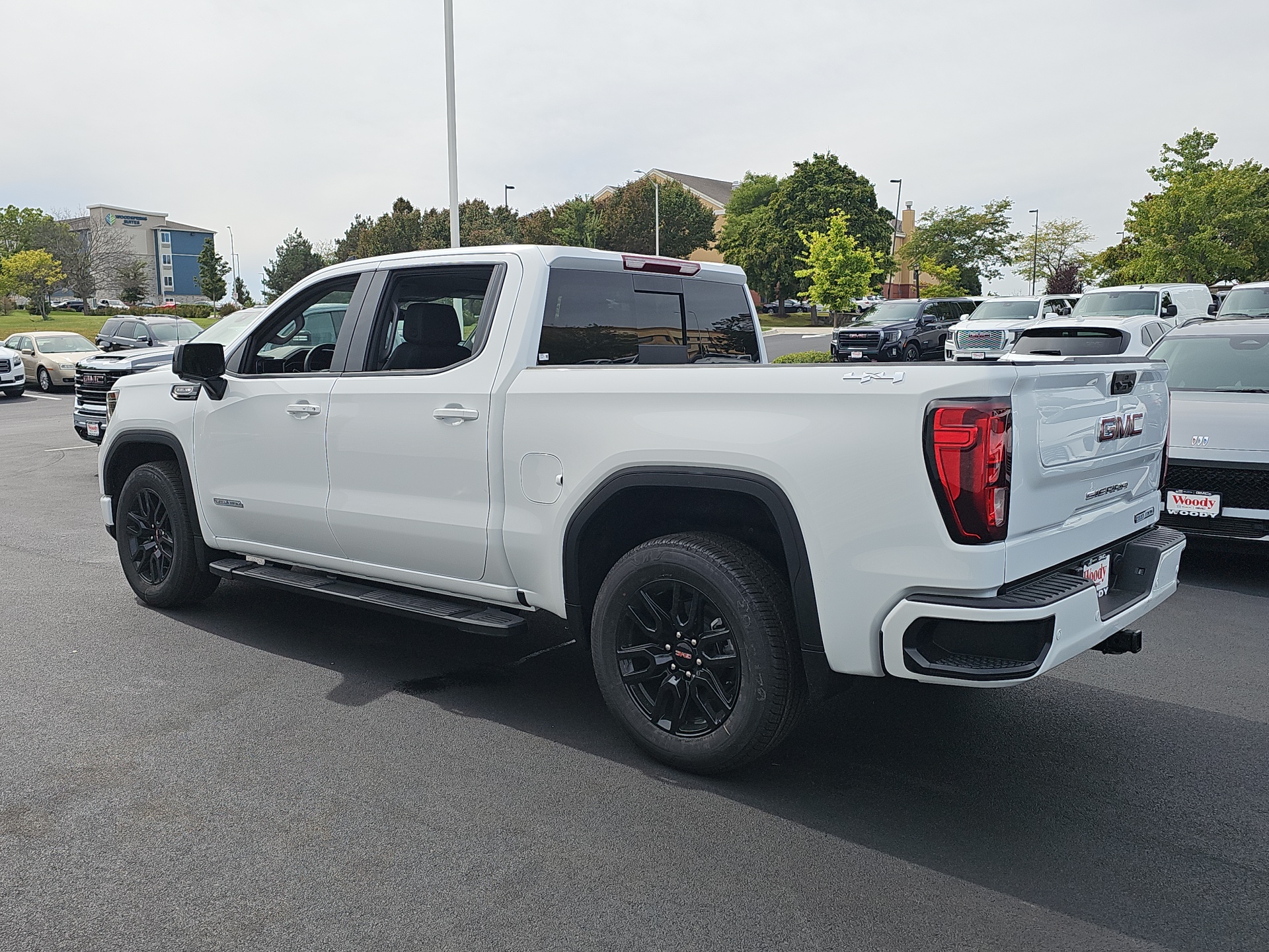 2025 GMC Sierra 1500 Elevation 6