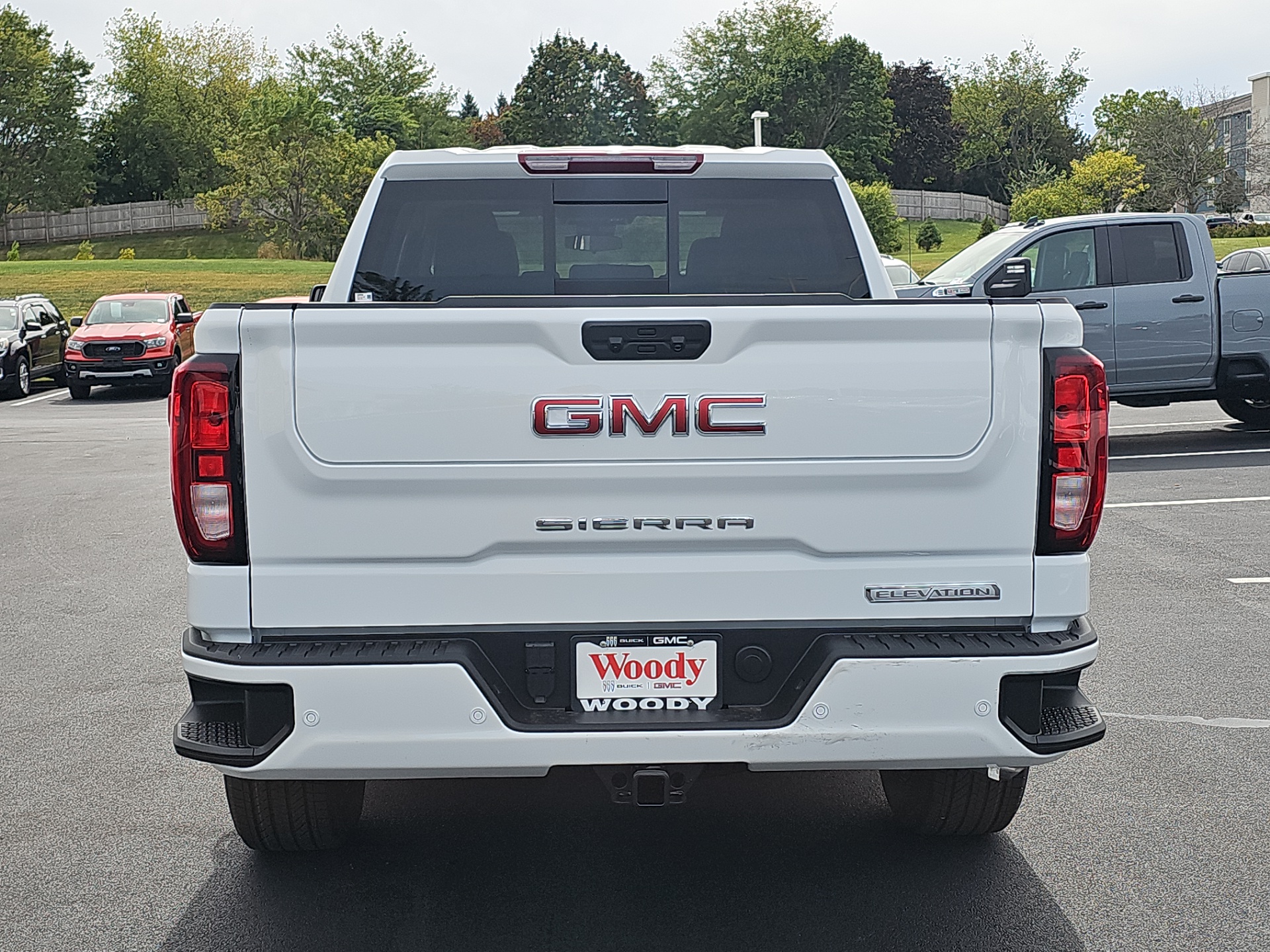 2025 GMC Sierra 1500 Elevation 7