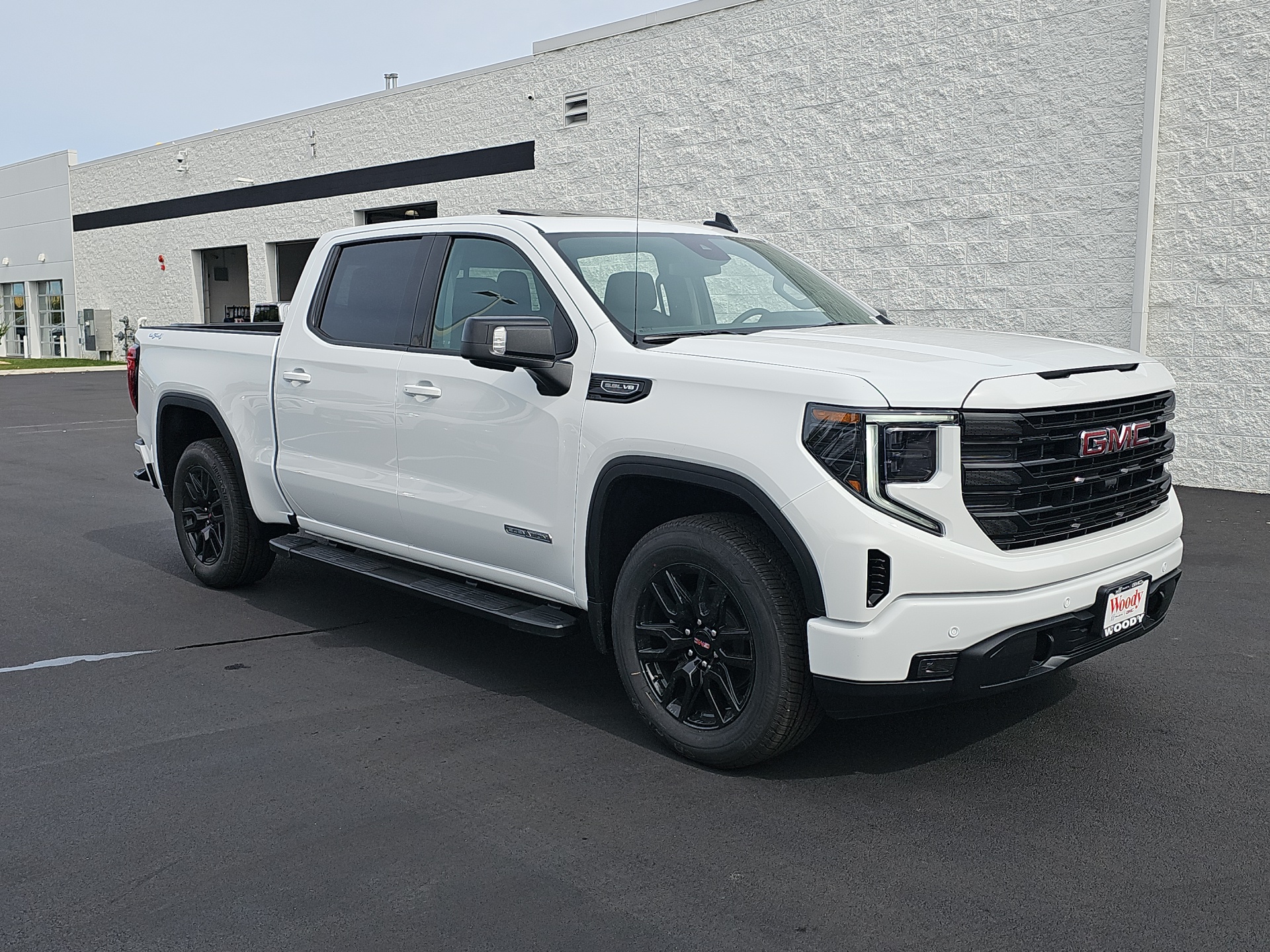 2025 GMC Sierra 1500 Elevation 10